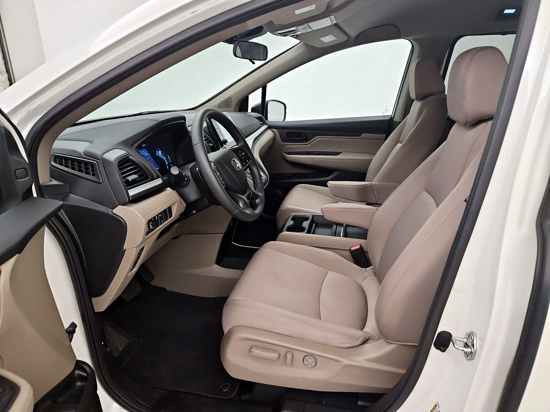 Thumbnail: 2018 Honda Odyssey - 11