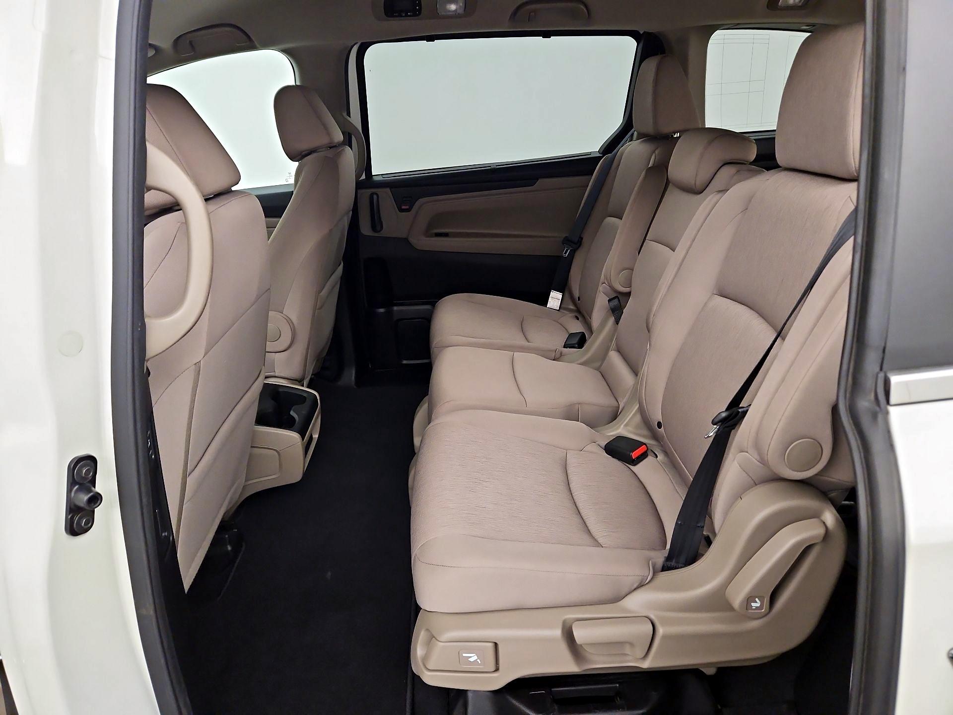 Thumbnail: 2018 Honda Odyssey - 19