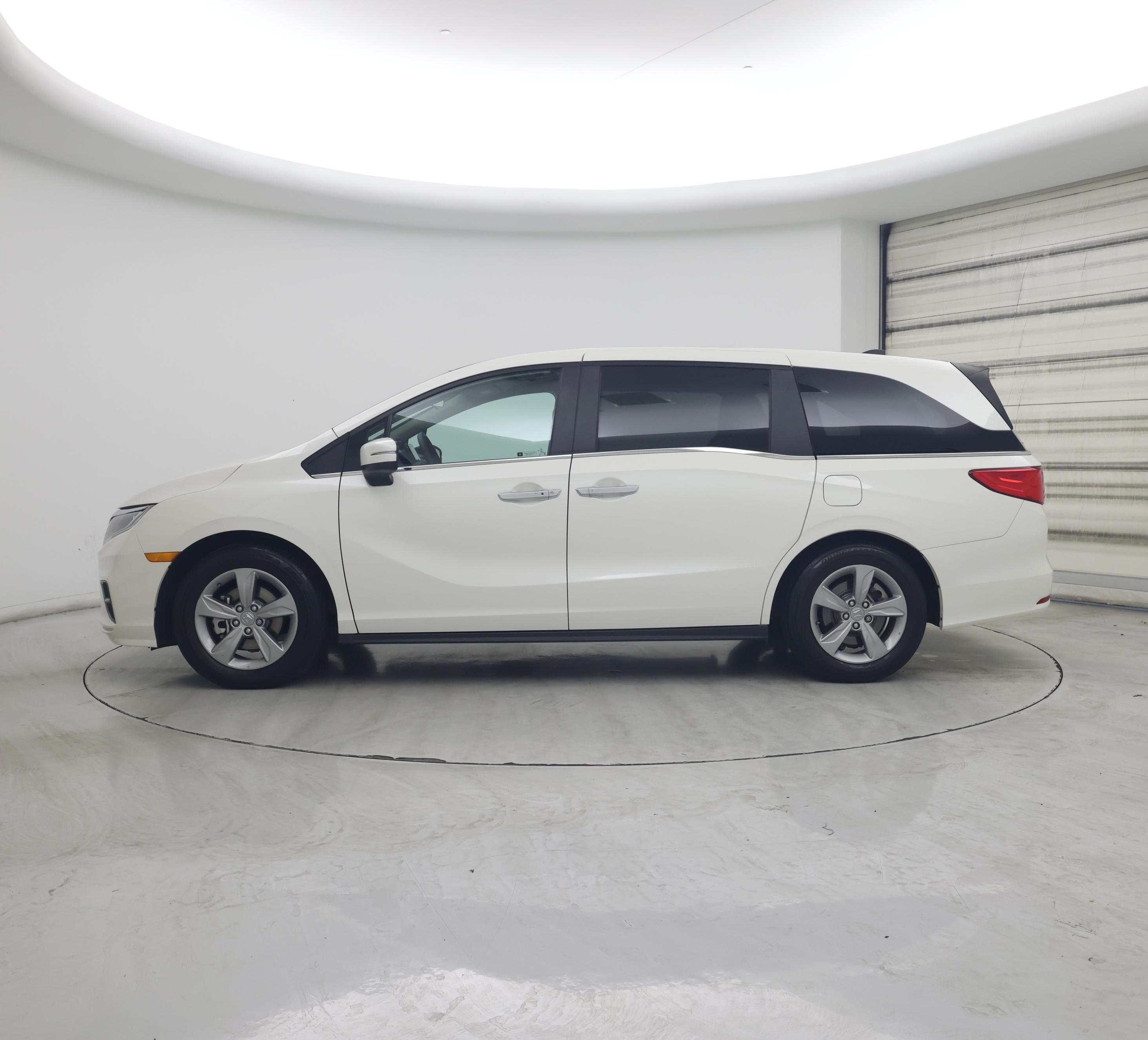Thumbnail: 2018 Honda Odyssey - 3