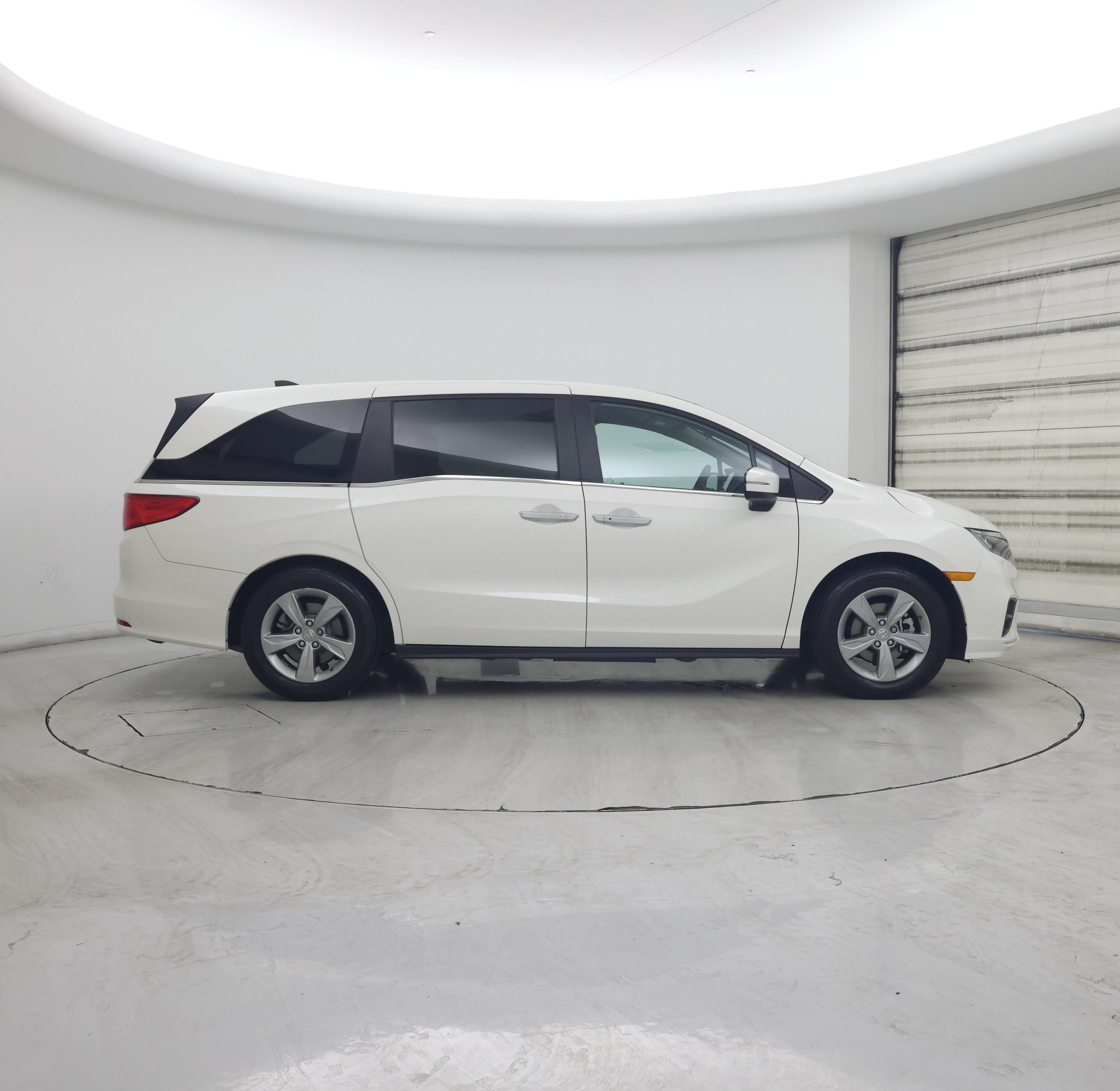 Thumbnail: 2018 Honda Odyssey - 7