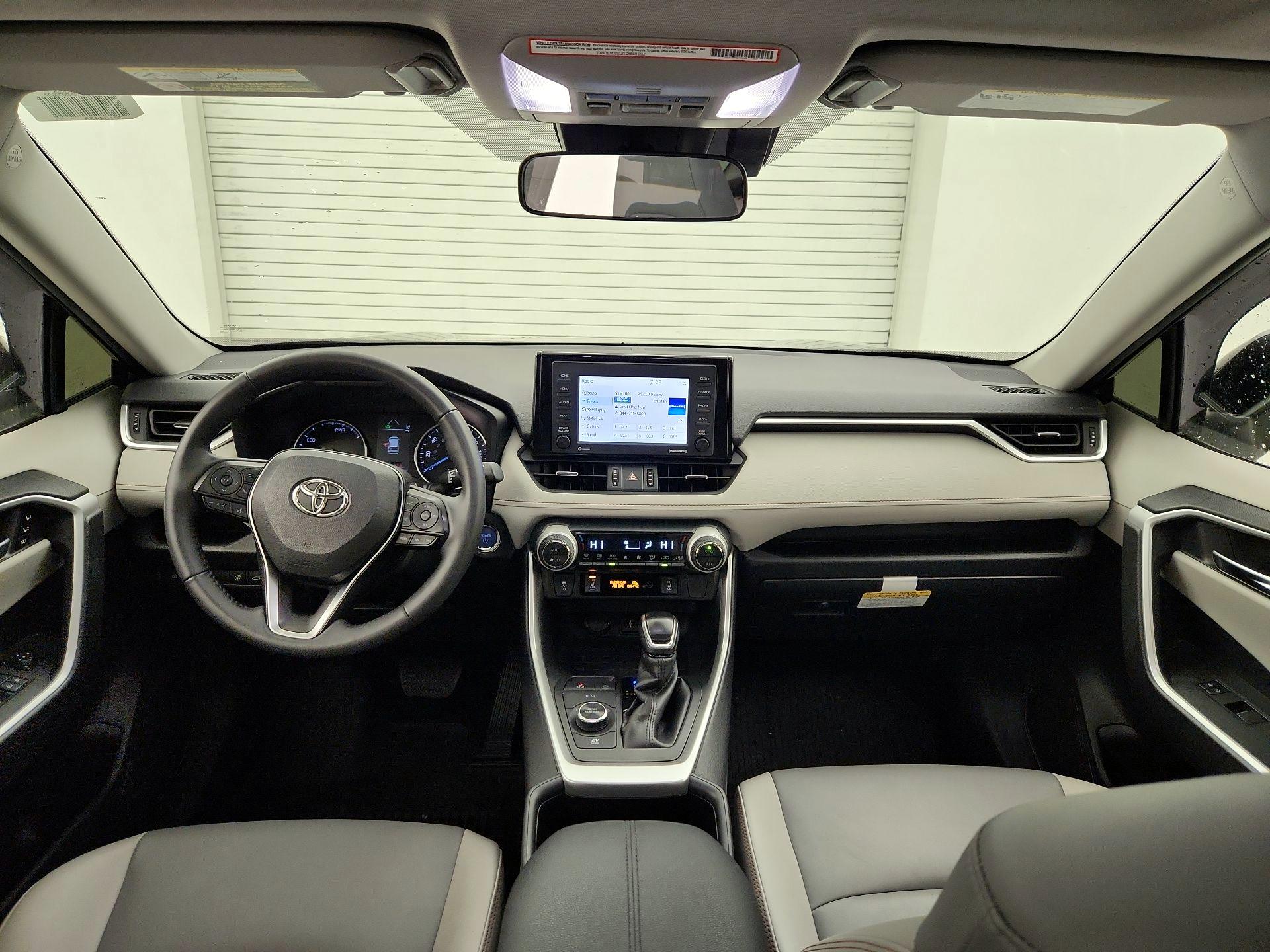 Thumbnail: 2022 Toyota RAV4 - 9