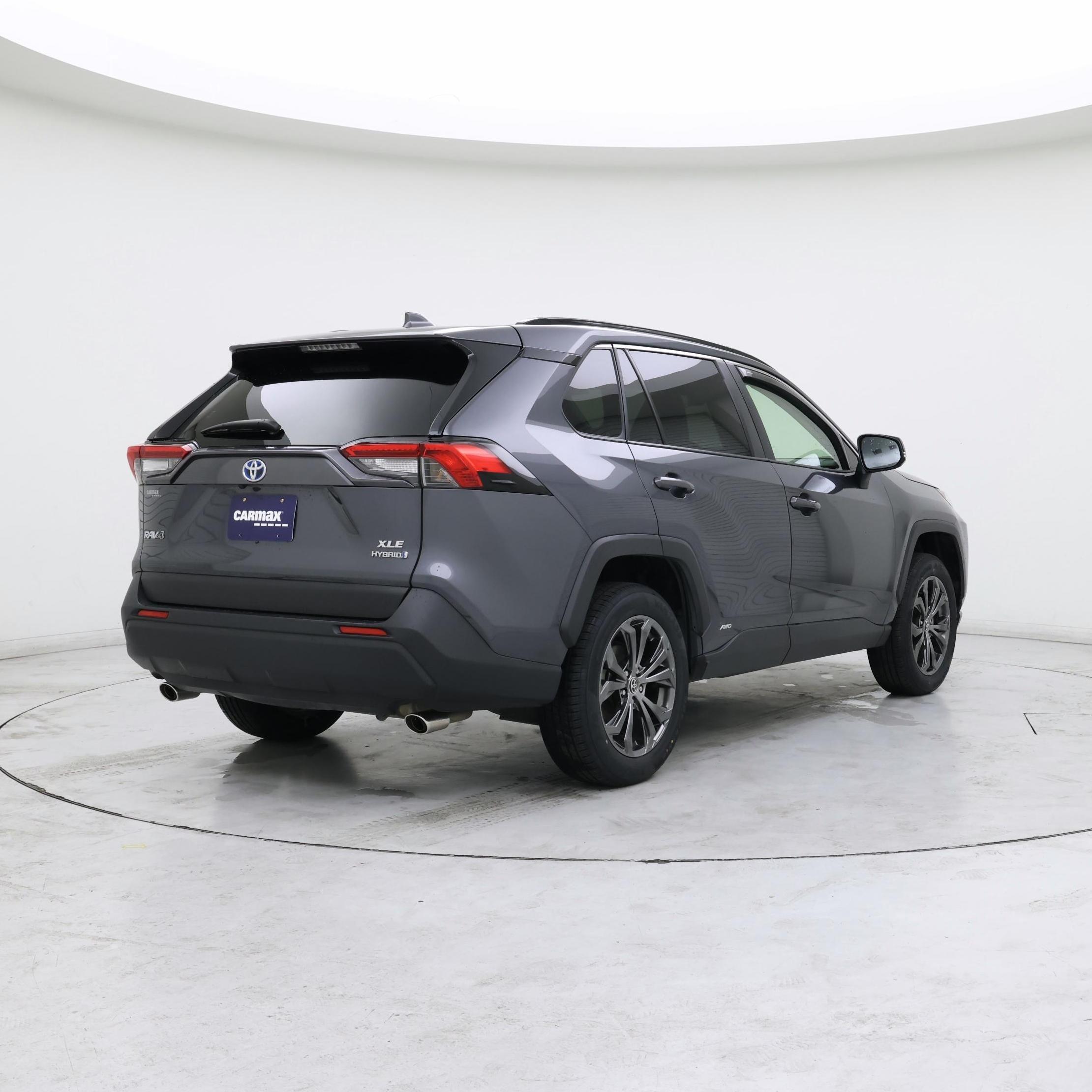 Thumbnail: 2022 Toyota RAV4 - 8