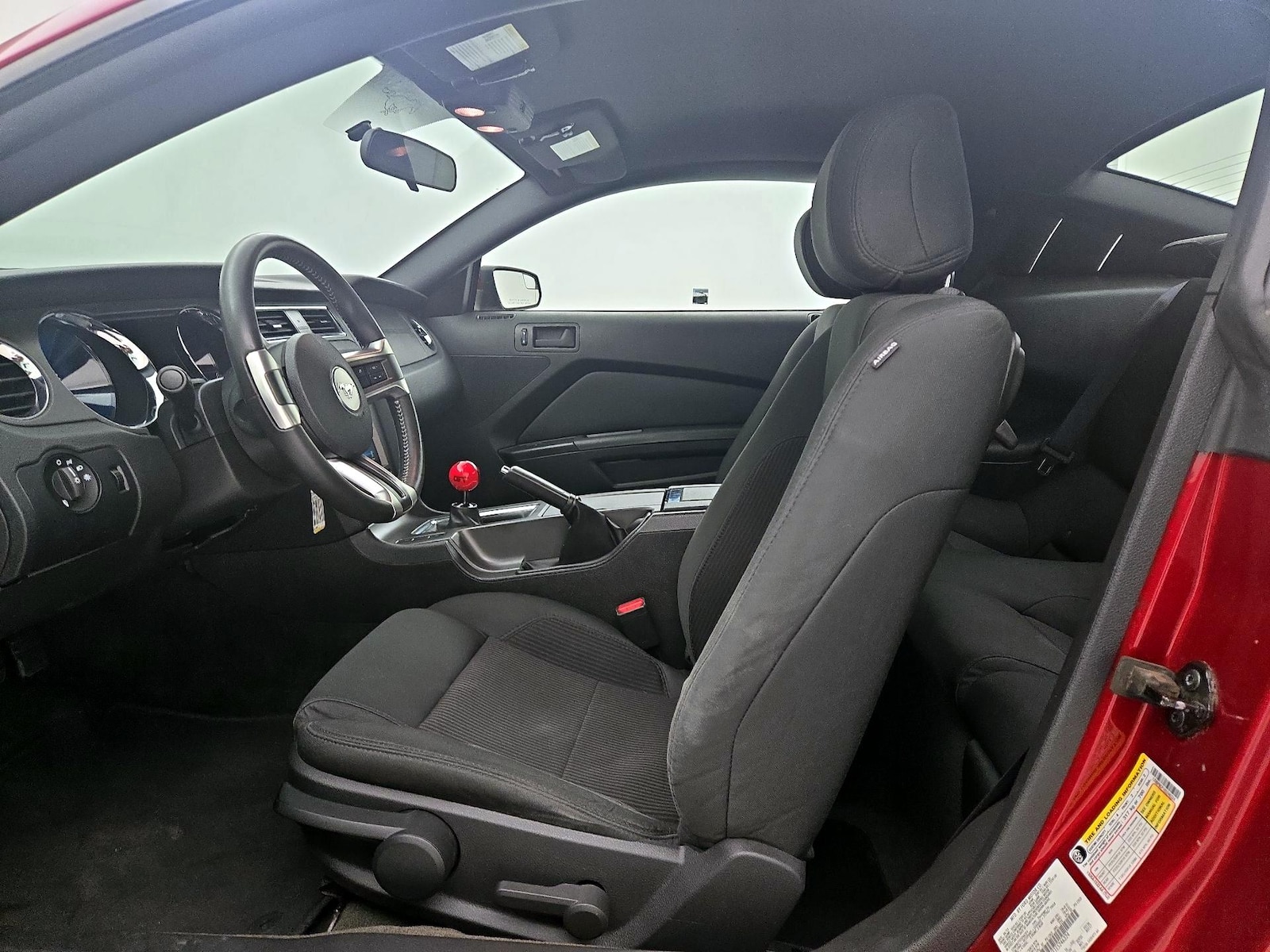Power Seat(s) & Side Airbags