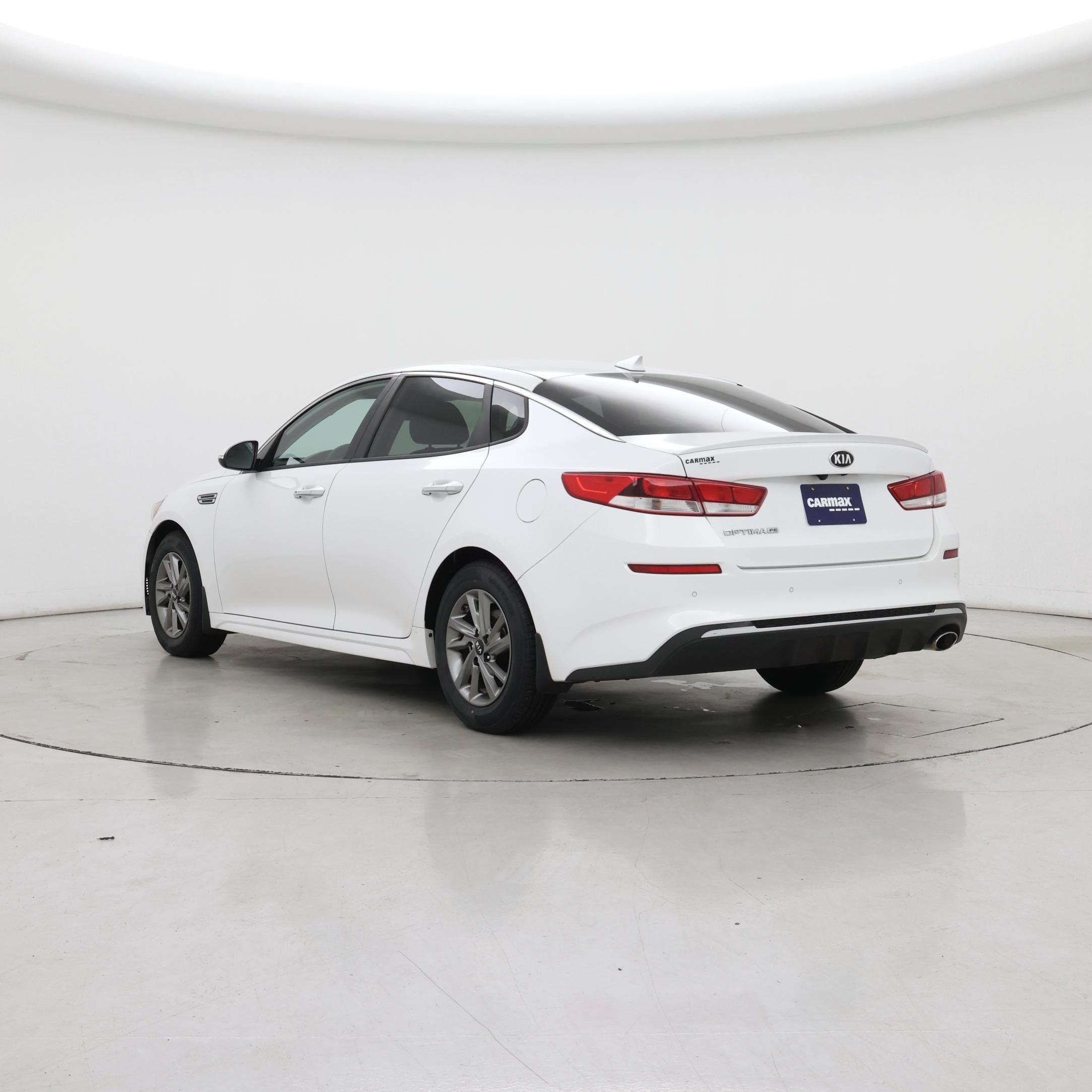 Thumbnail: 2019 Kia Optima - 2