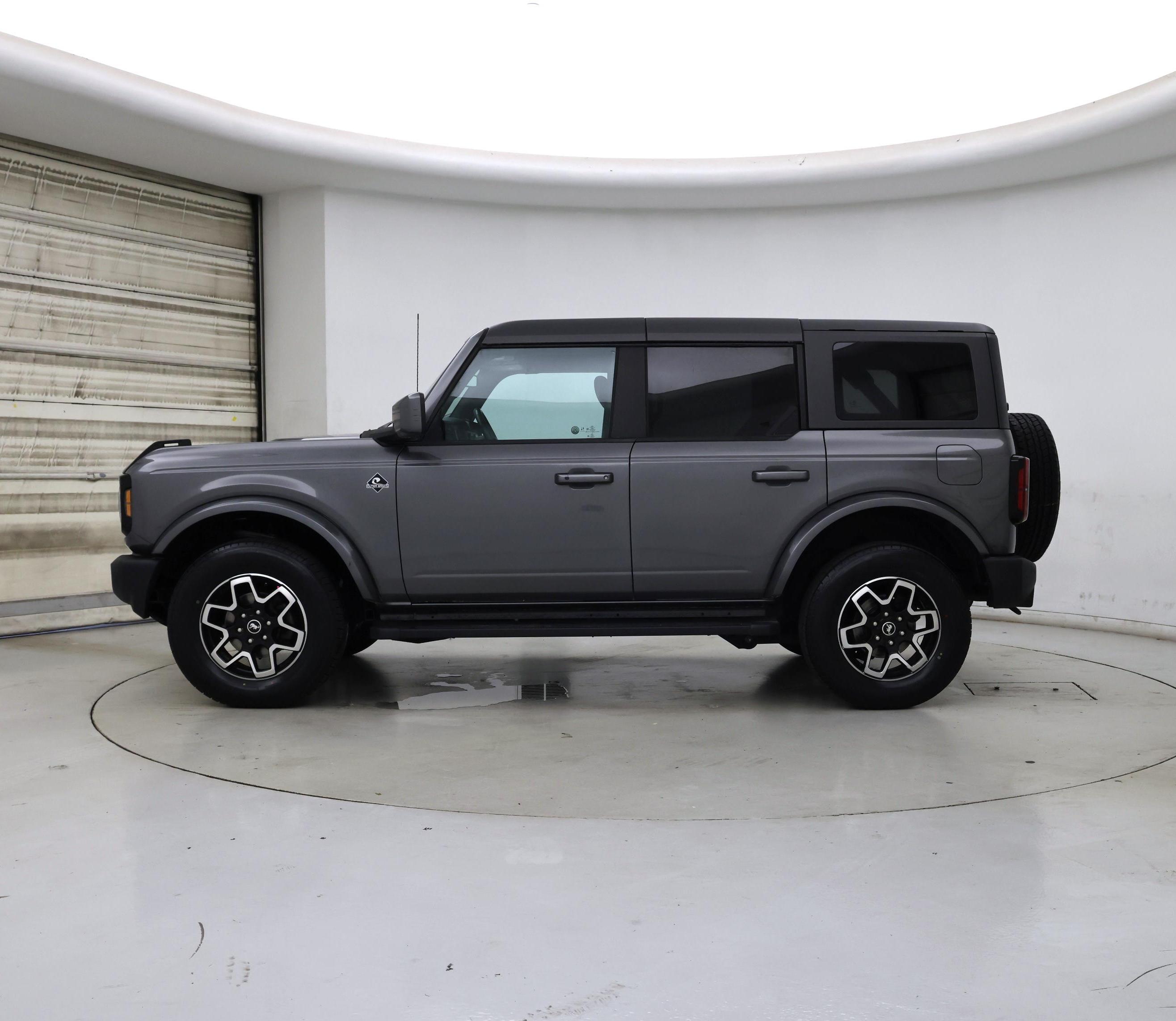 Thumbnail: 2022 Ford Bronco - 3