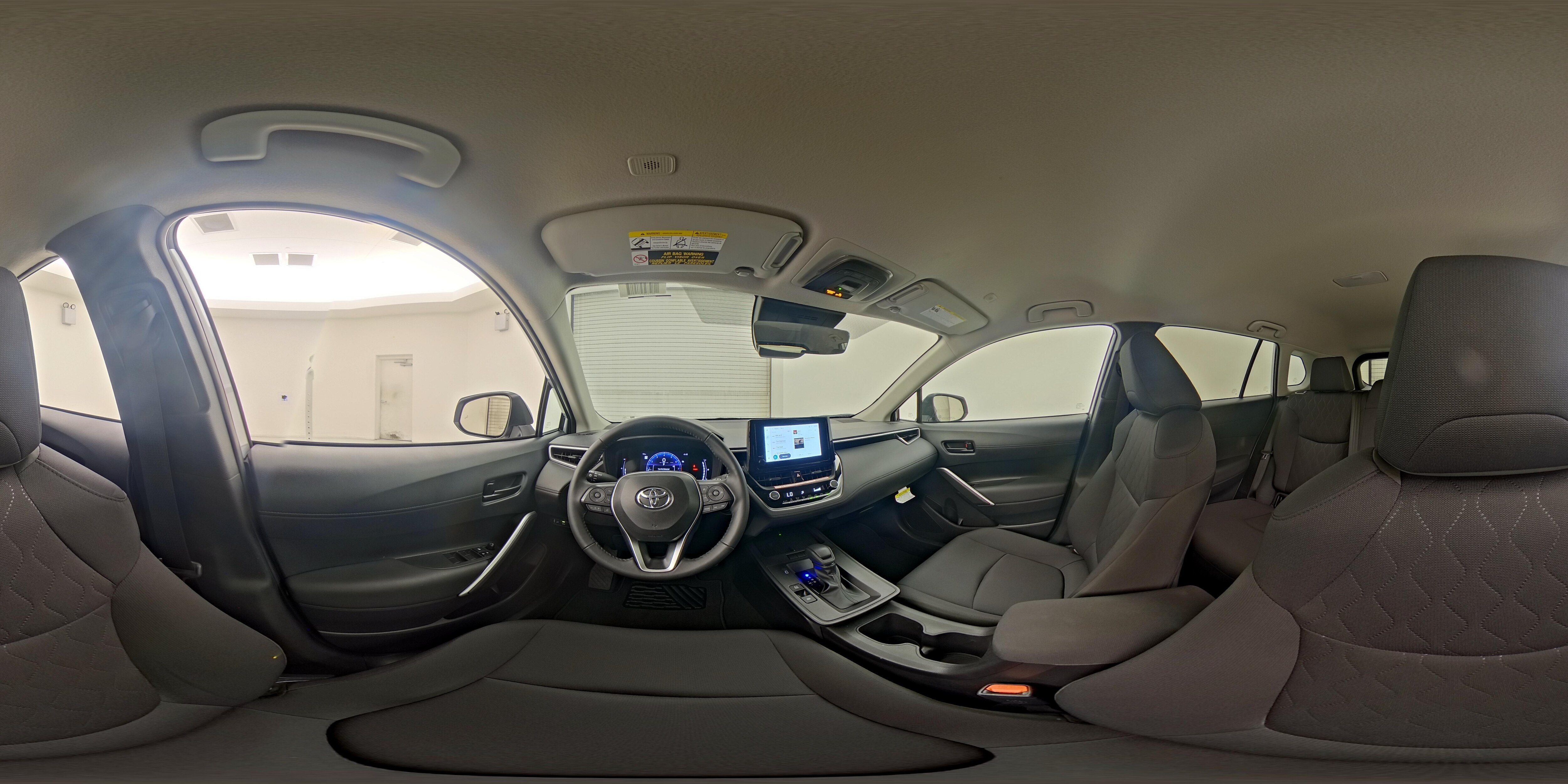 2026 Toyota Corolla Cross LE - Photo 27
