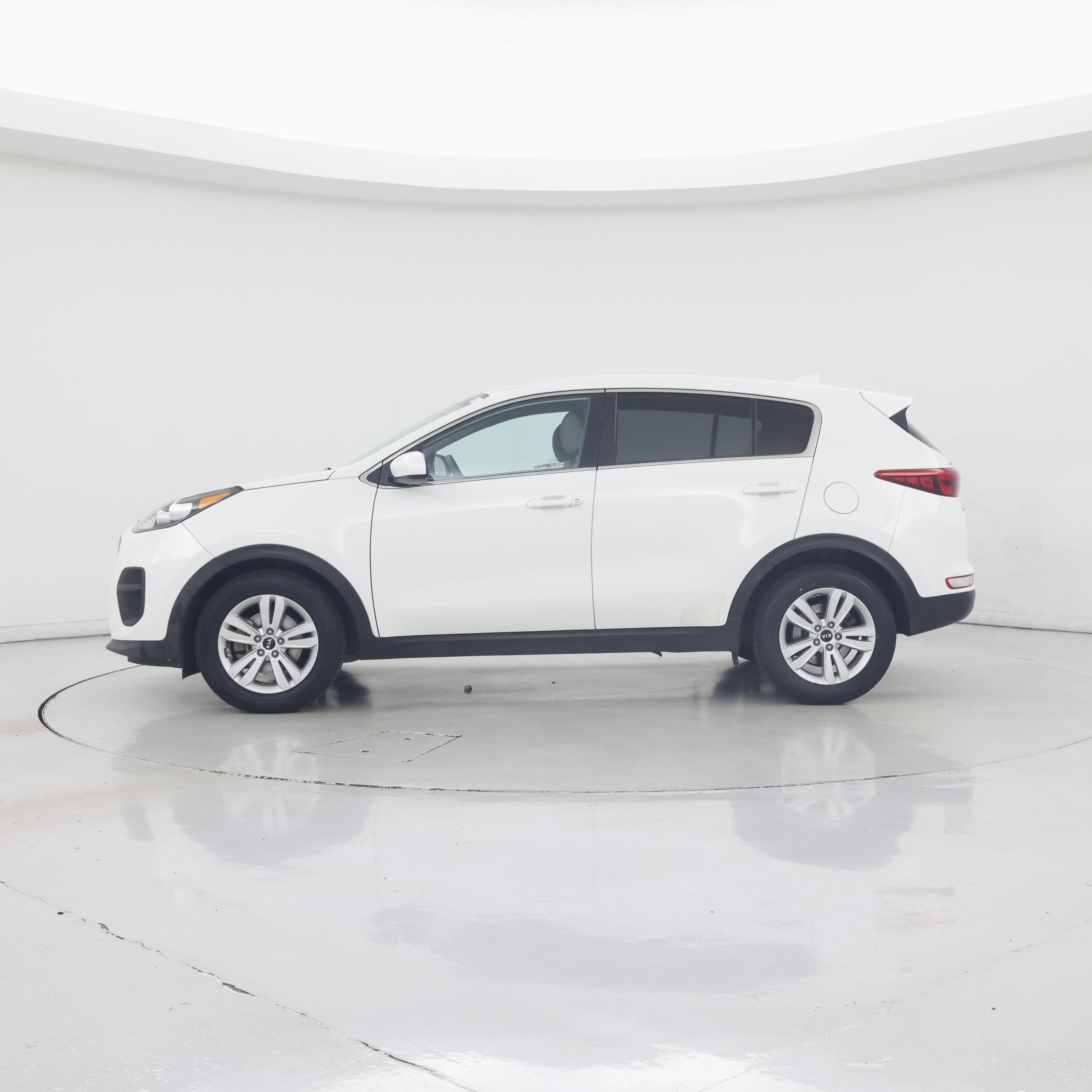 Thumbnail: 2018 Kia Sportage - 3