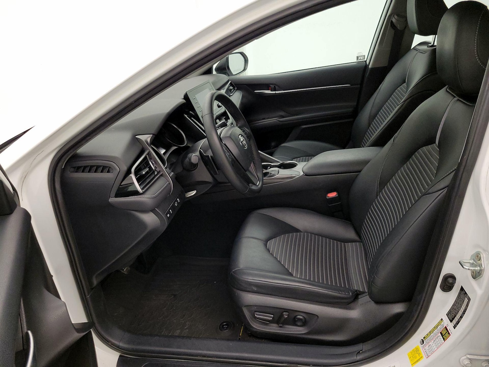 Power Seat(s) & Side Airbags