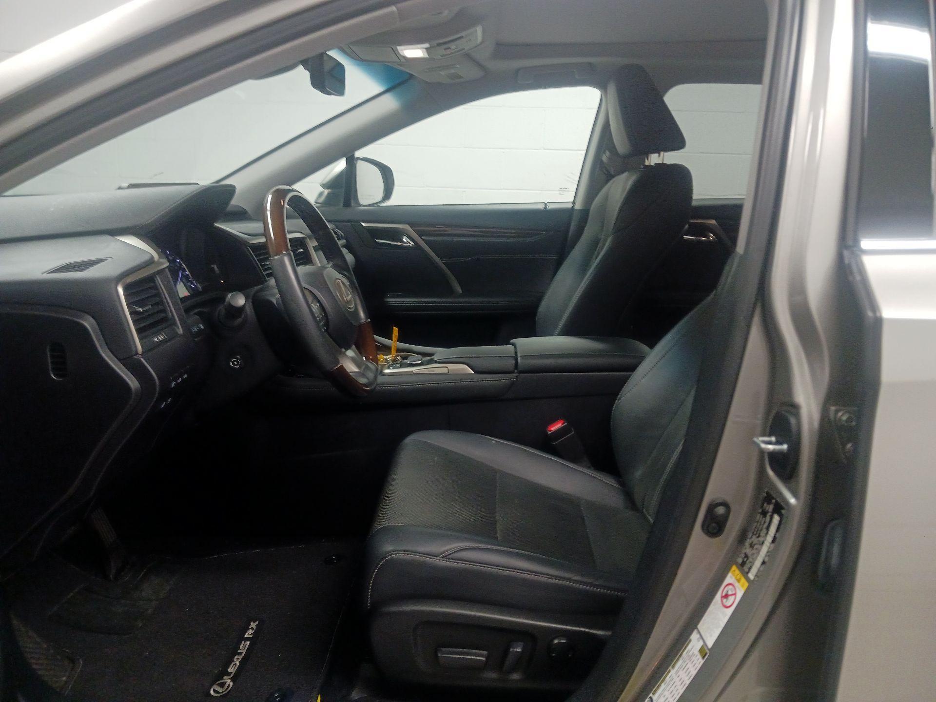 Thumbnail: 2019 Lexus RX - 9
