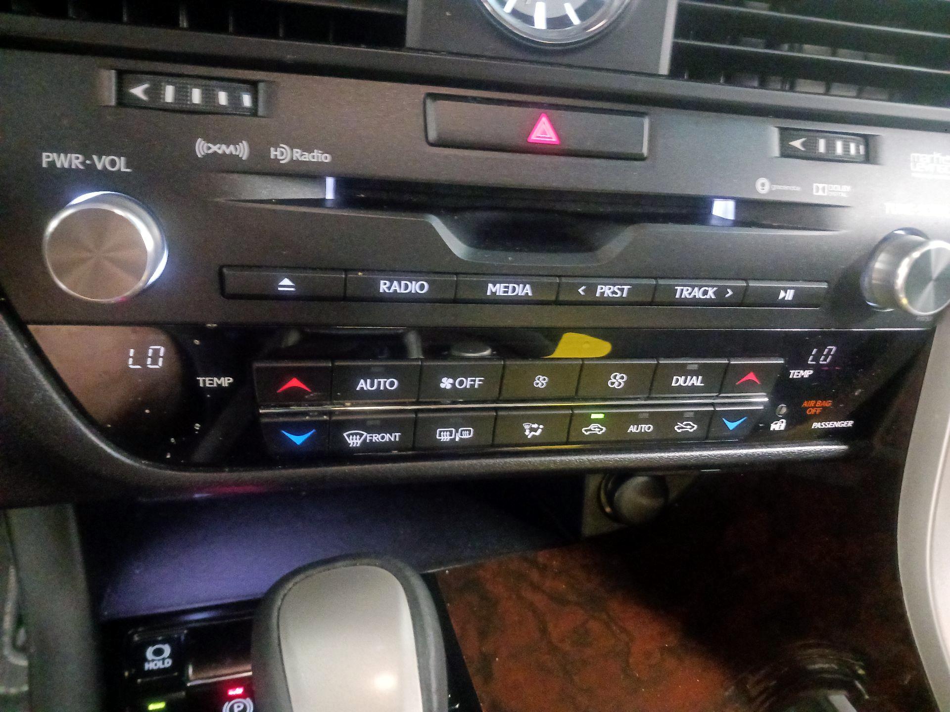 Thumbnail: 2019 Lexus RX - 13