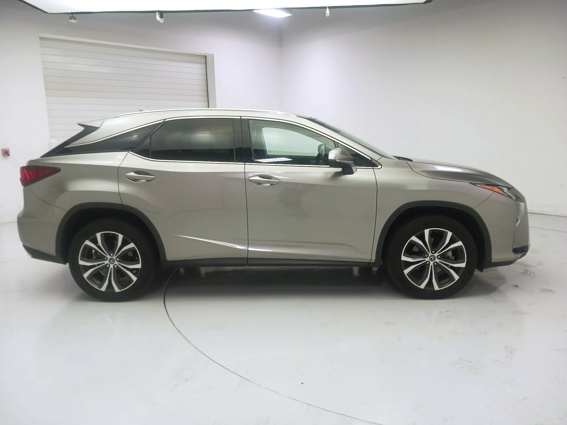 Thumbnail: 2019 Lexus RX - 4