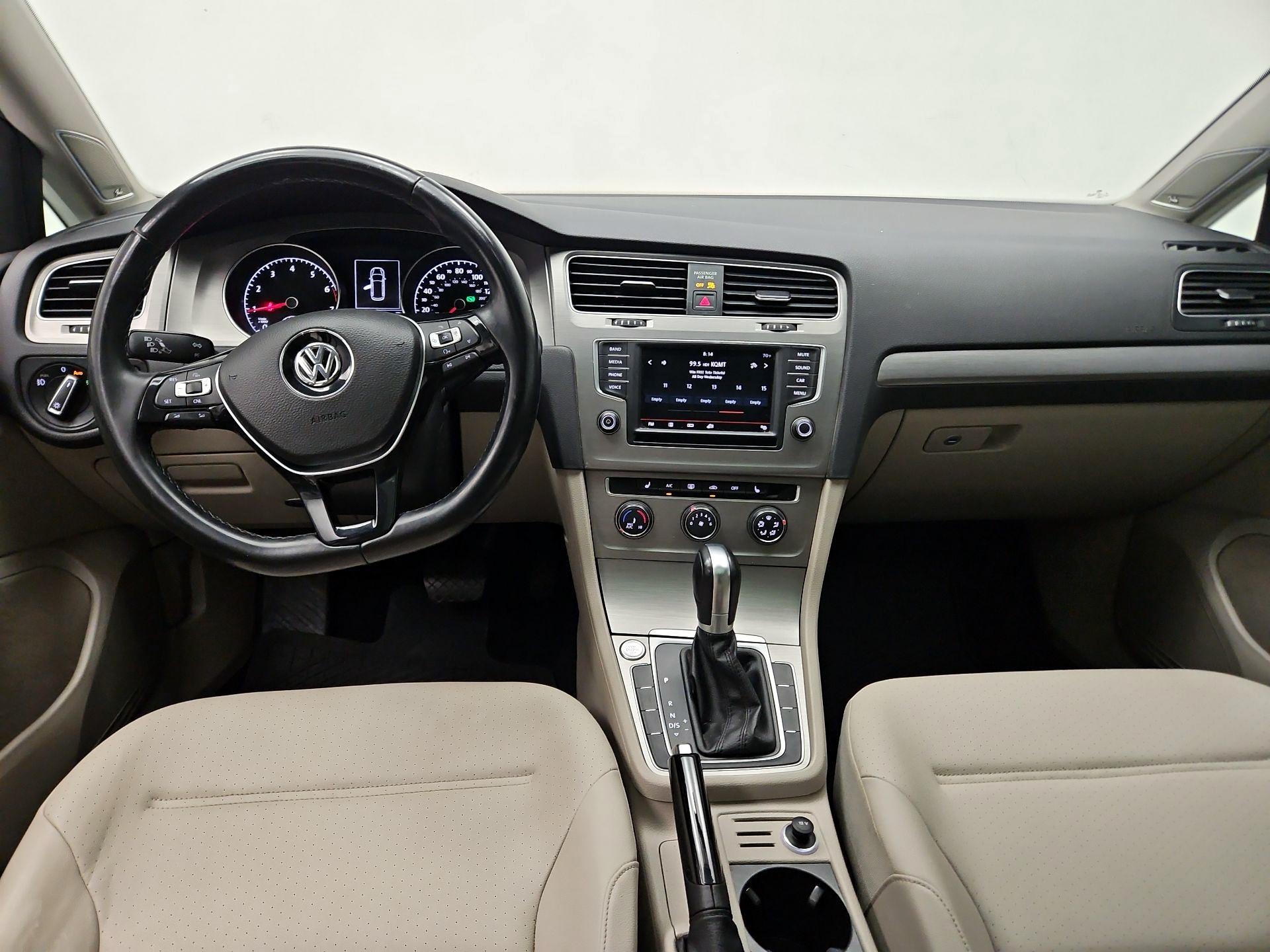 Thumbnail: 2016 Volkswagen Golf - 9