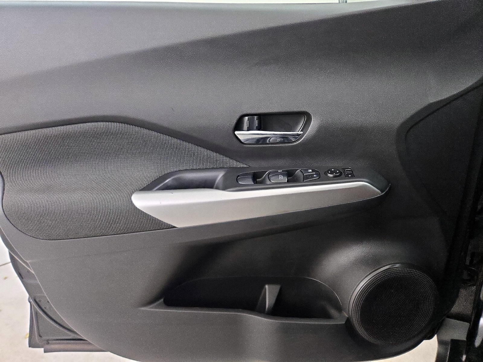 2020 Nissan Kicks SV - Photo 13
