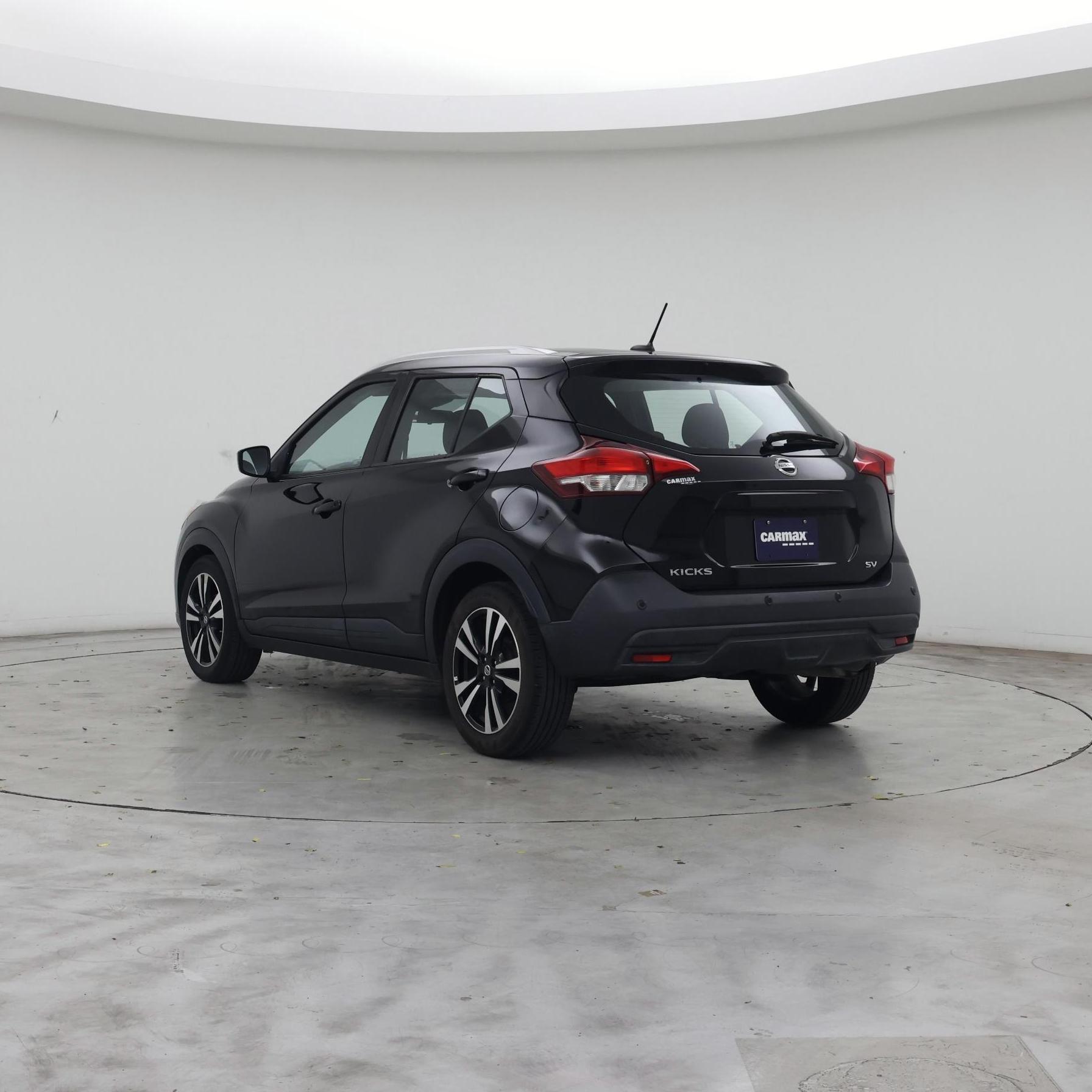 Thumbnail: 2020 Nissan Kicks - 2