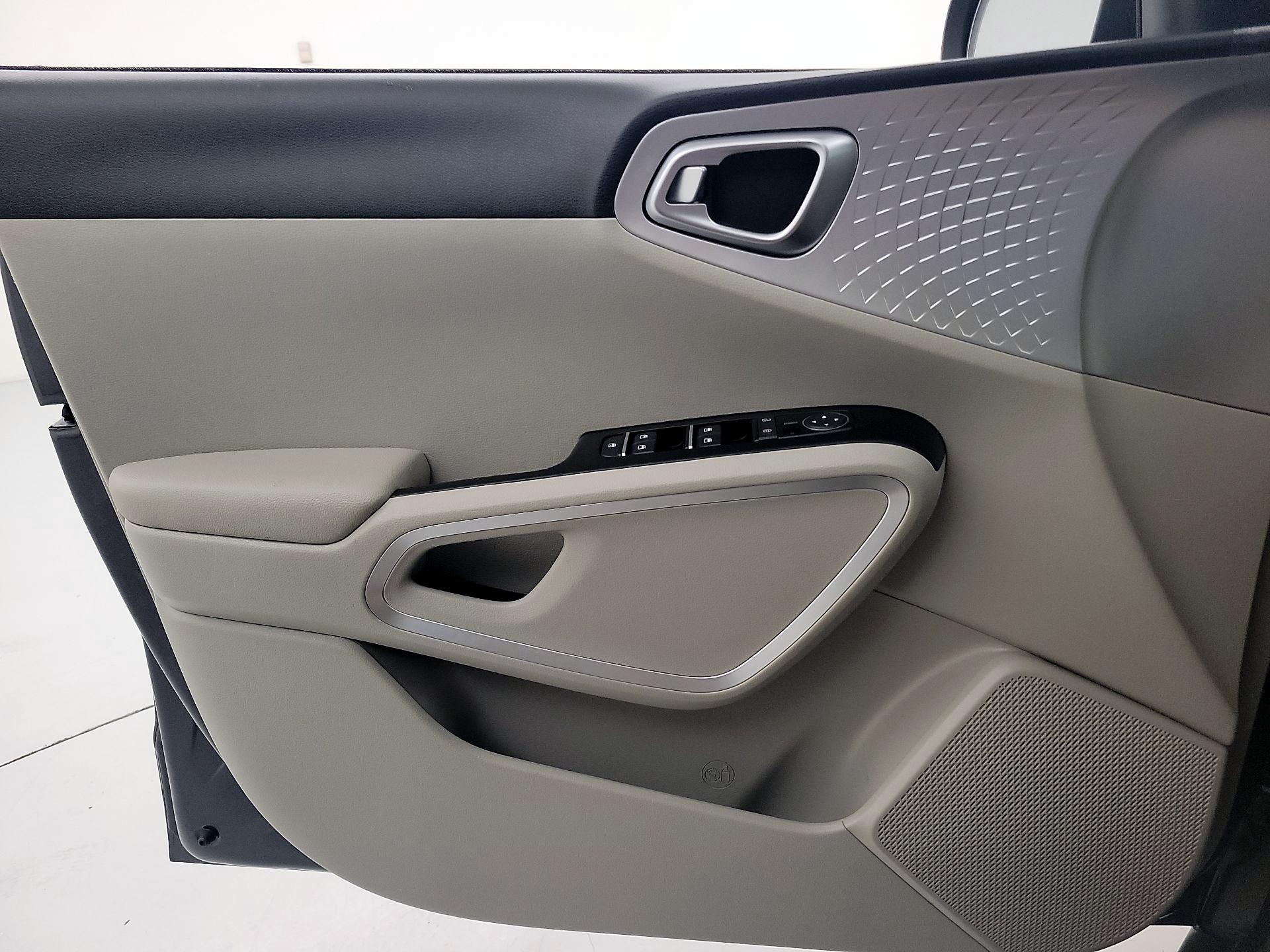 Thumbnail: 2021 Kia Soul - 12