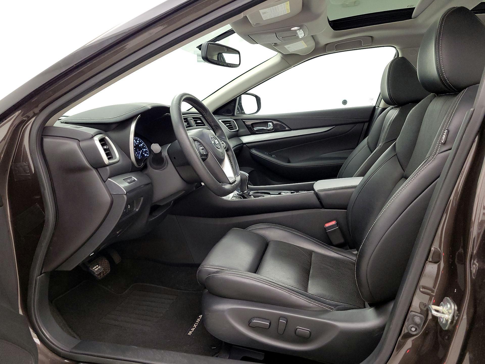 Thumbnail: 2016 Nissan Maxima - 11