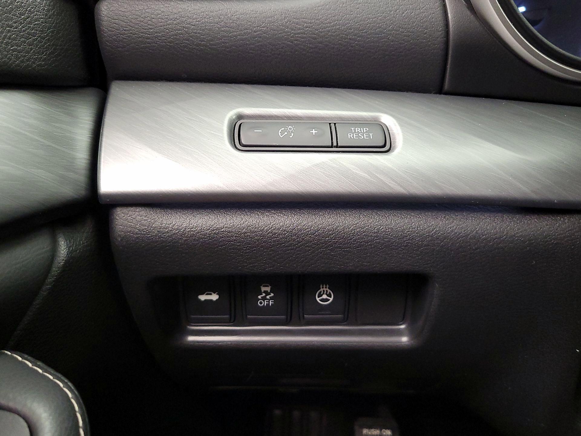Thumbnail: 2016 Nissan Maxima - 13