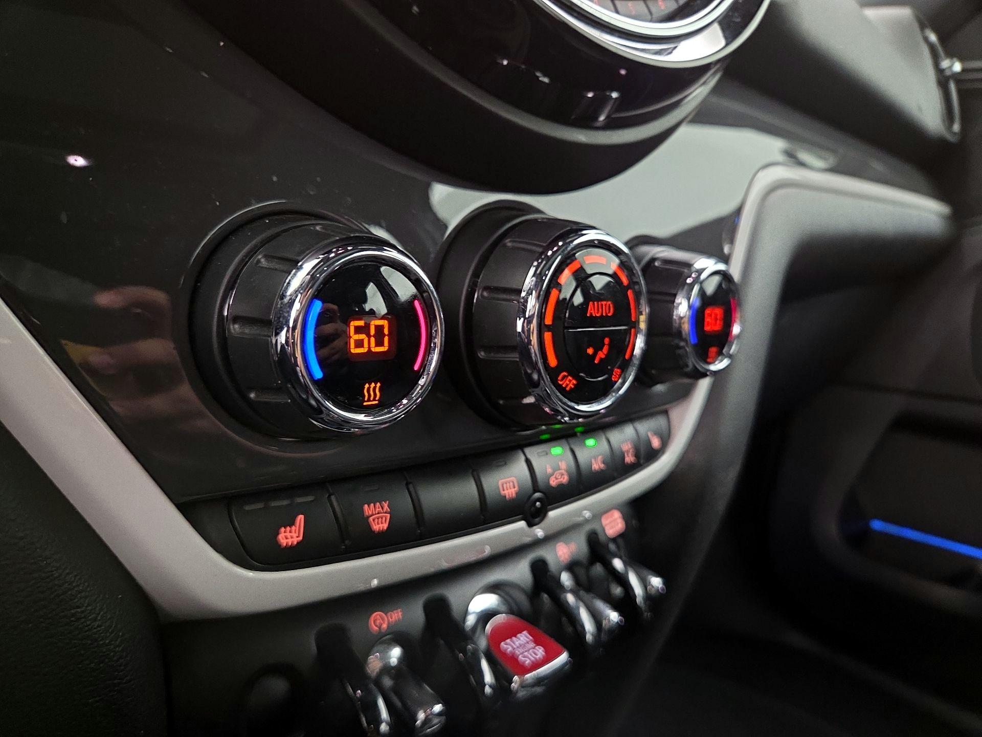 Thumbnail: 2020 MINI Cooper Countryman - 16