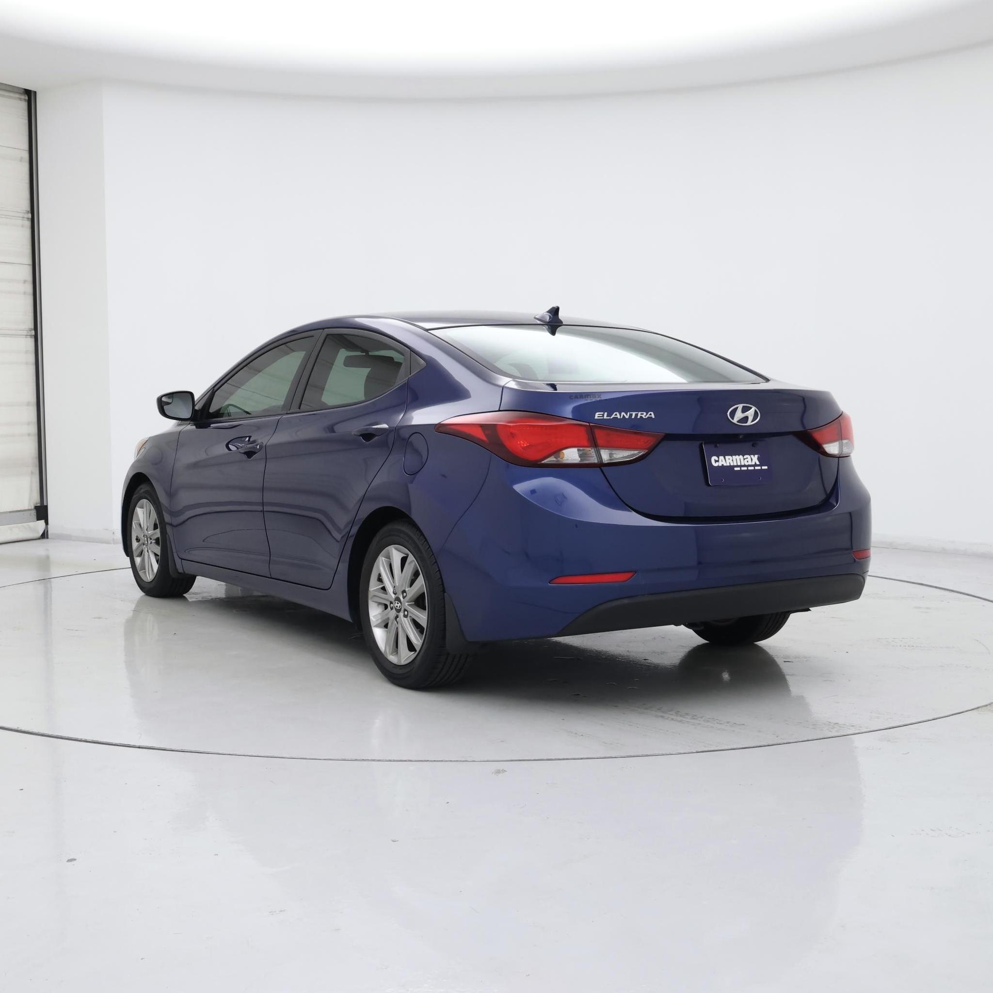 Thumbnail: 2015 Hyundai Elantra - 2