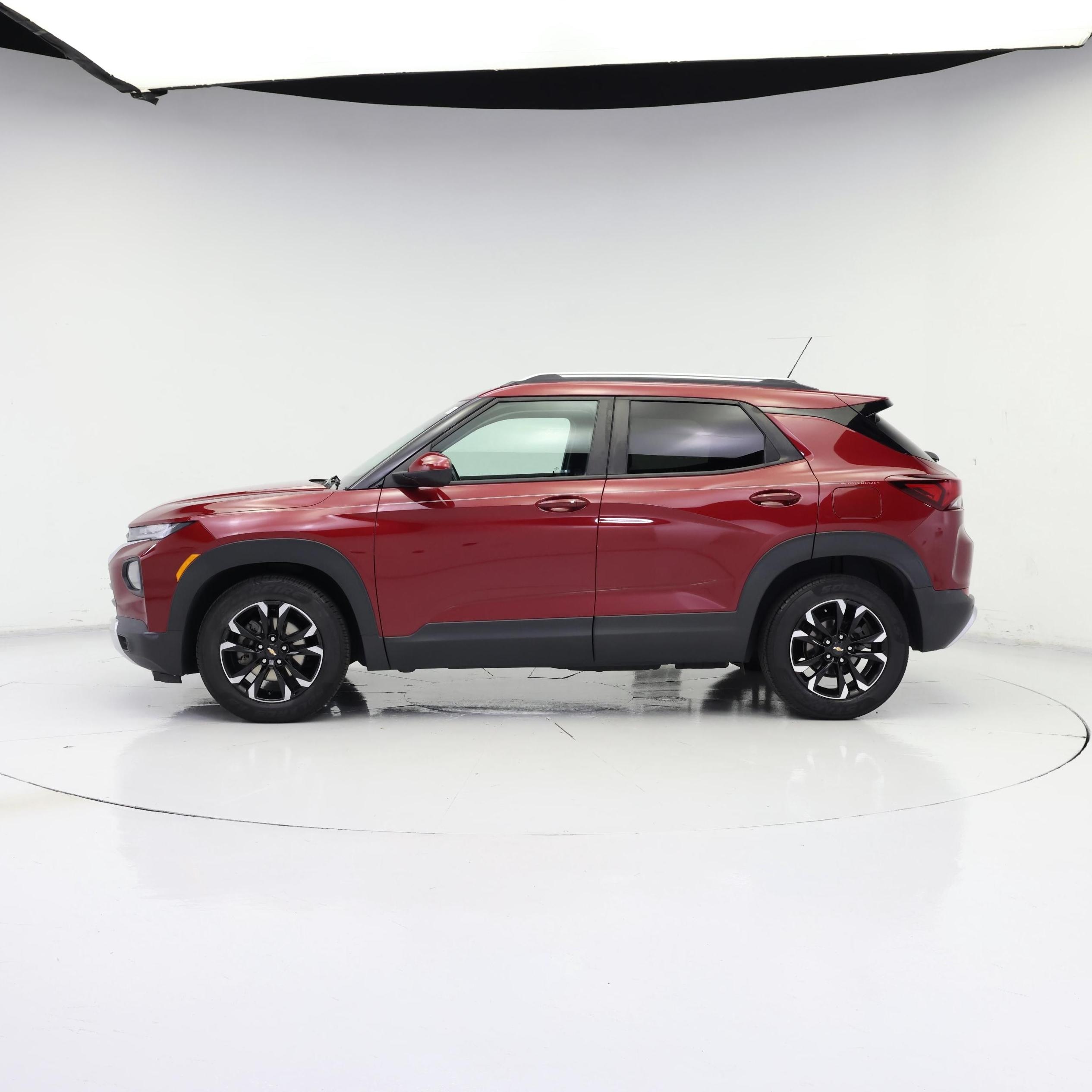 Thumbnail: 2021 Chevrolet TrailBlazer - 3