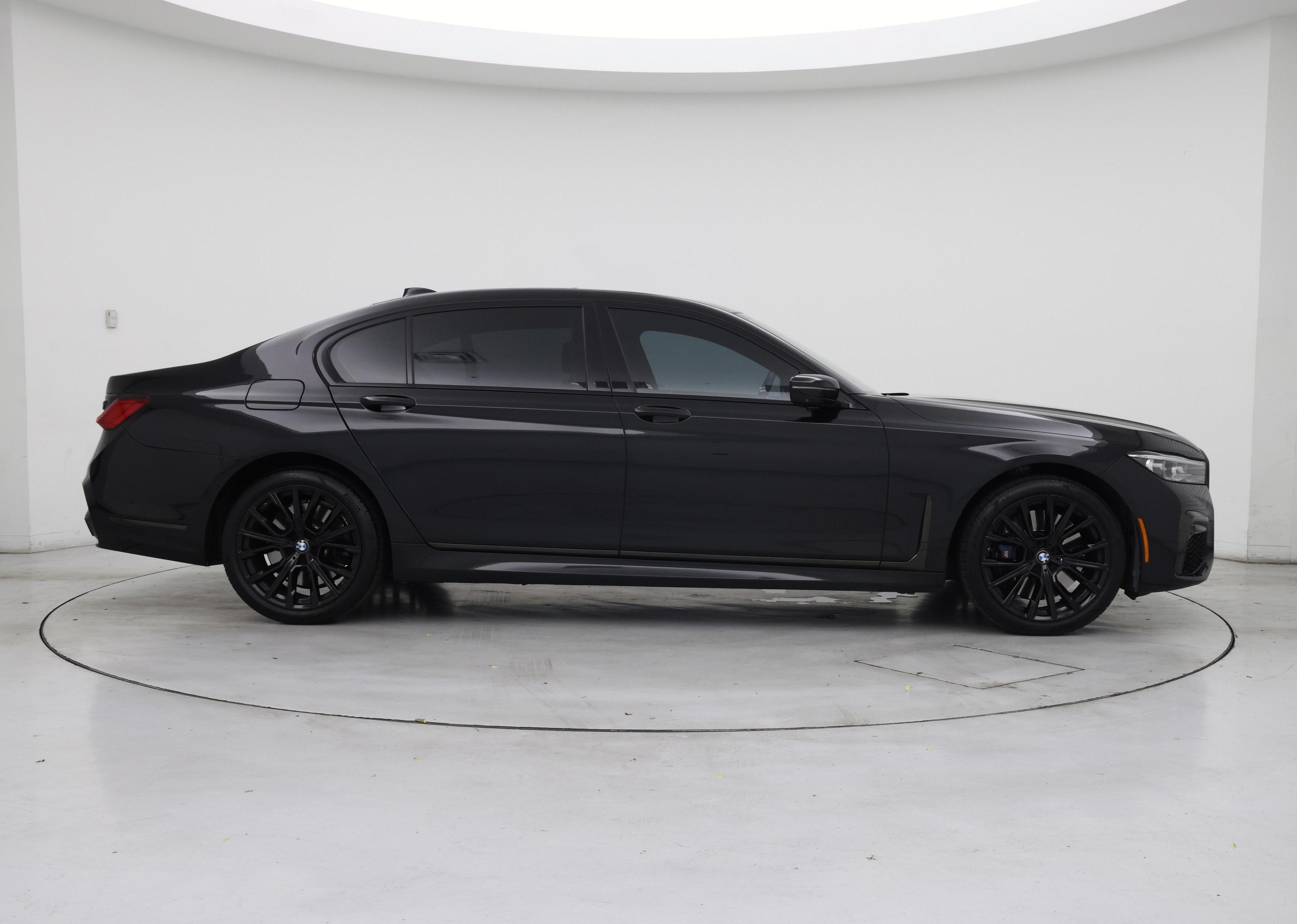 Thumbnail: 2021 BMW 7 Series - 7