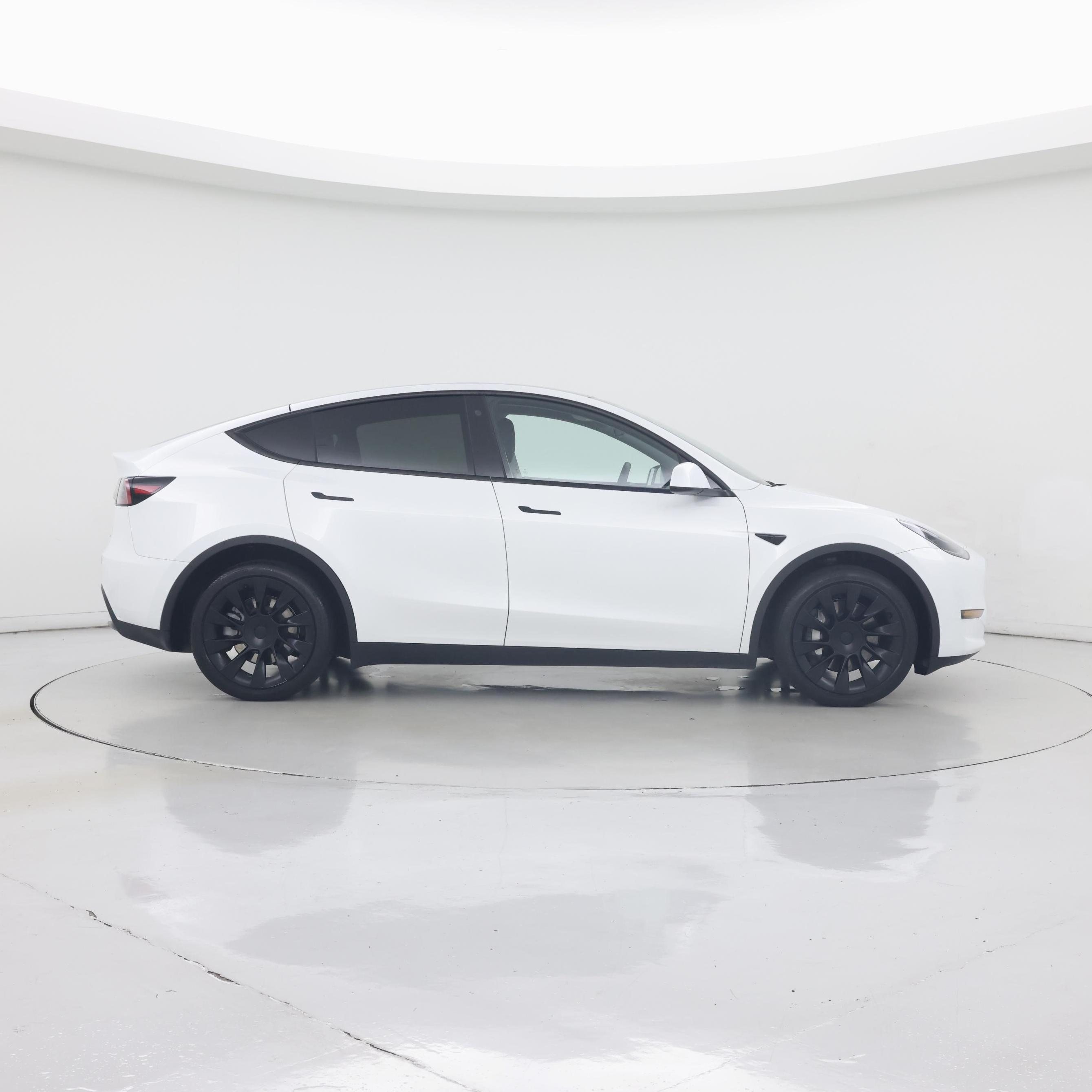 Thumbnail: 2023 Tesla Model Y - 7