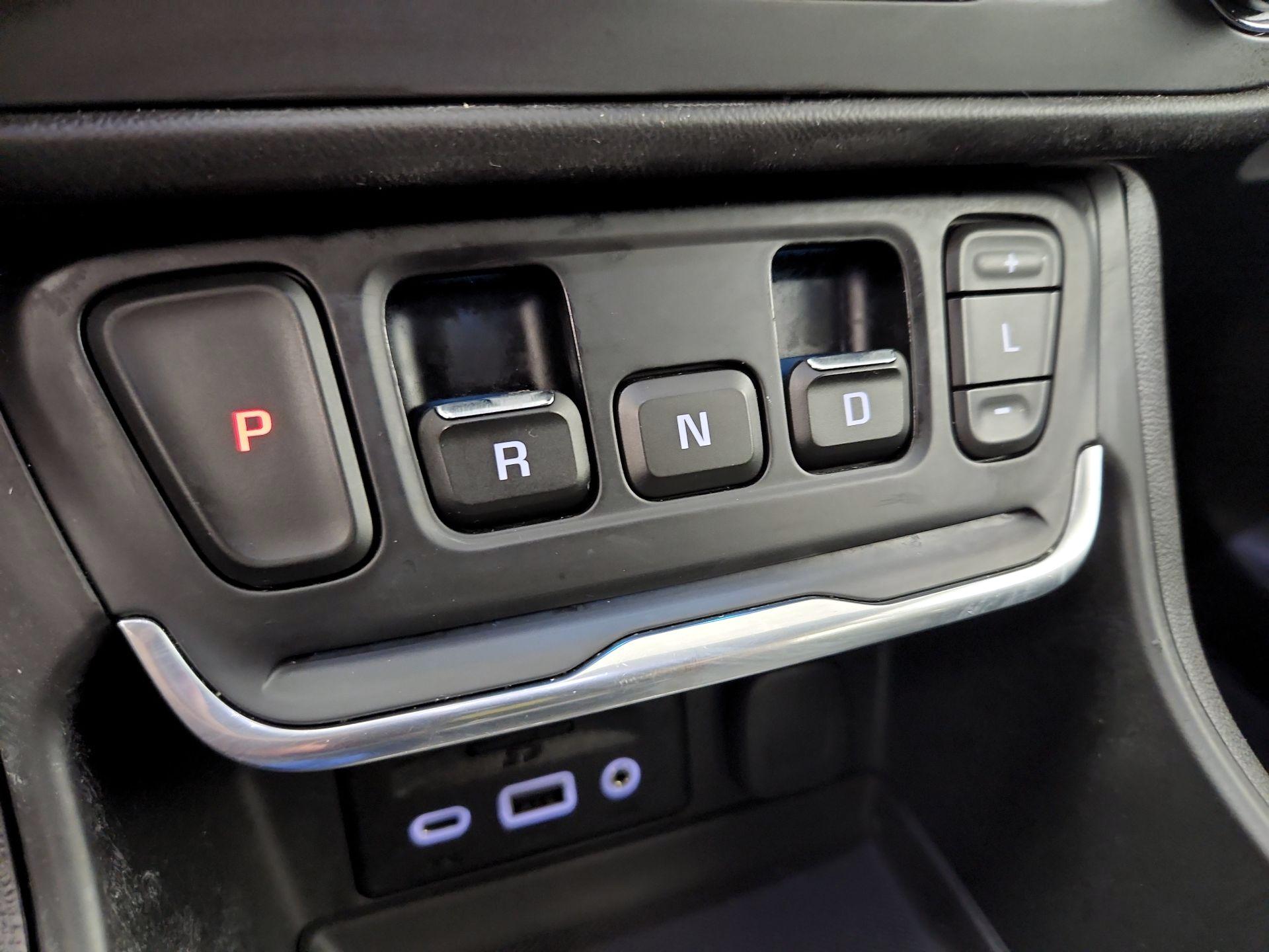 Thumbnail: 2019 GMC Terrain - 18