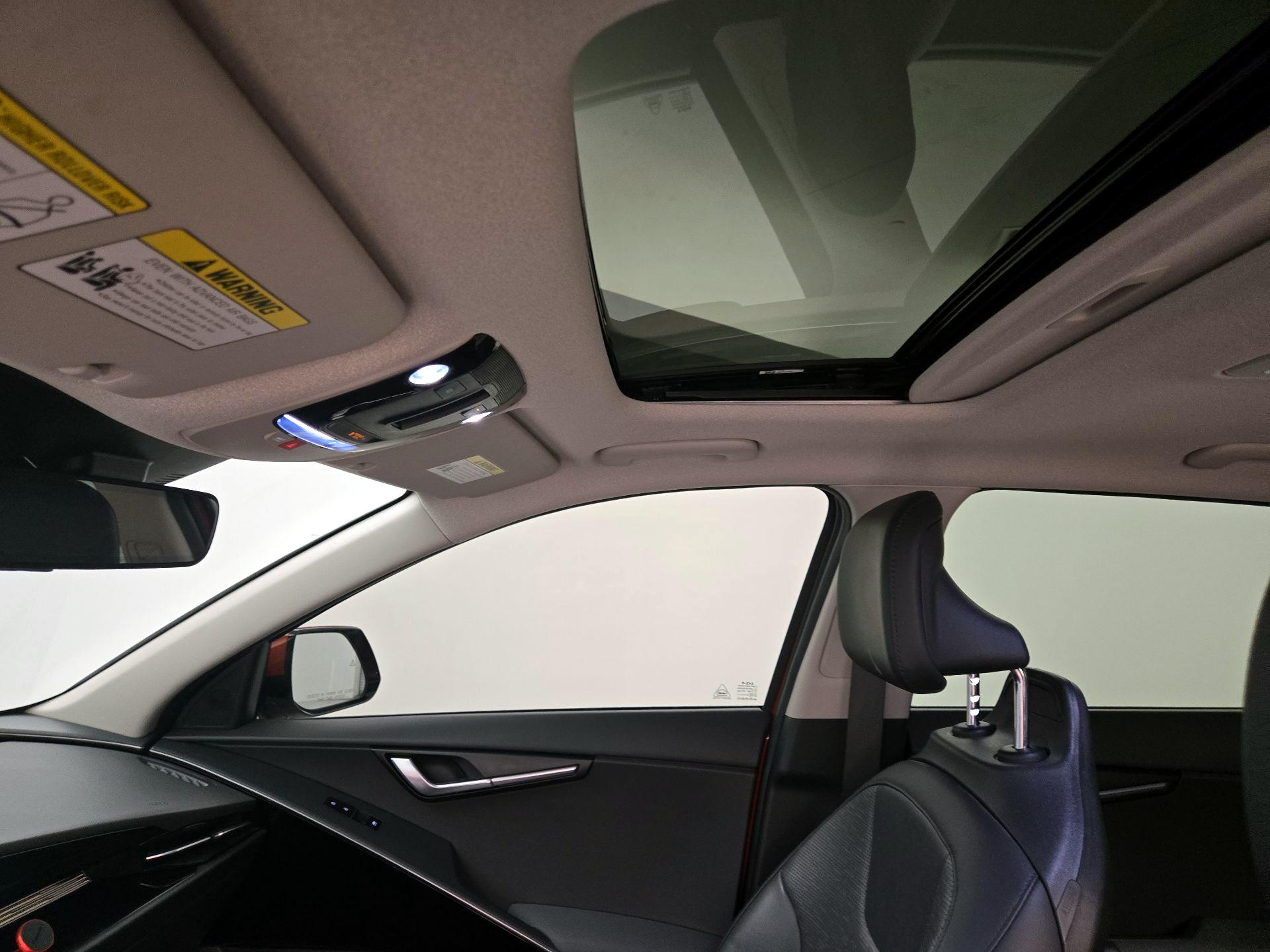 Thumbnail: 2023 Kia Niro - 20