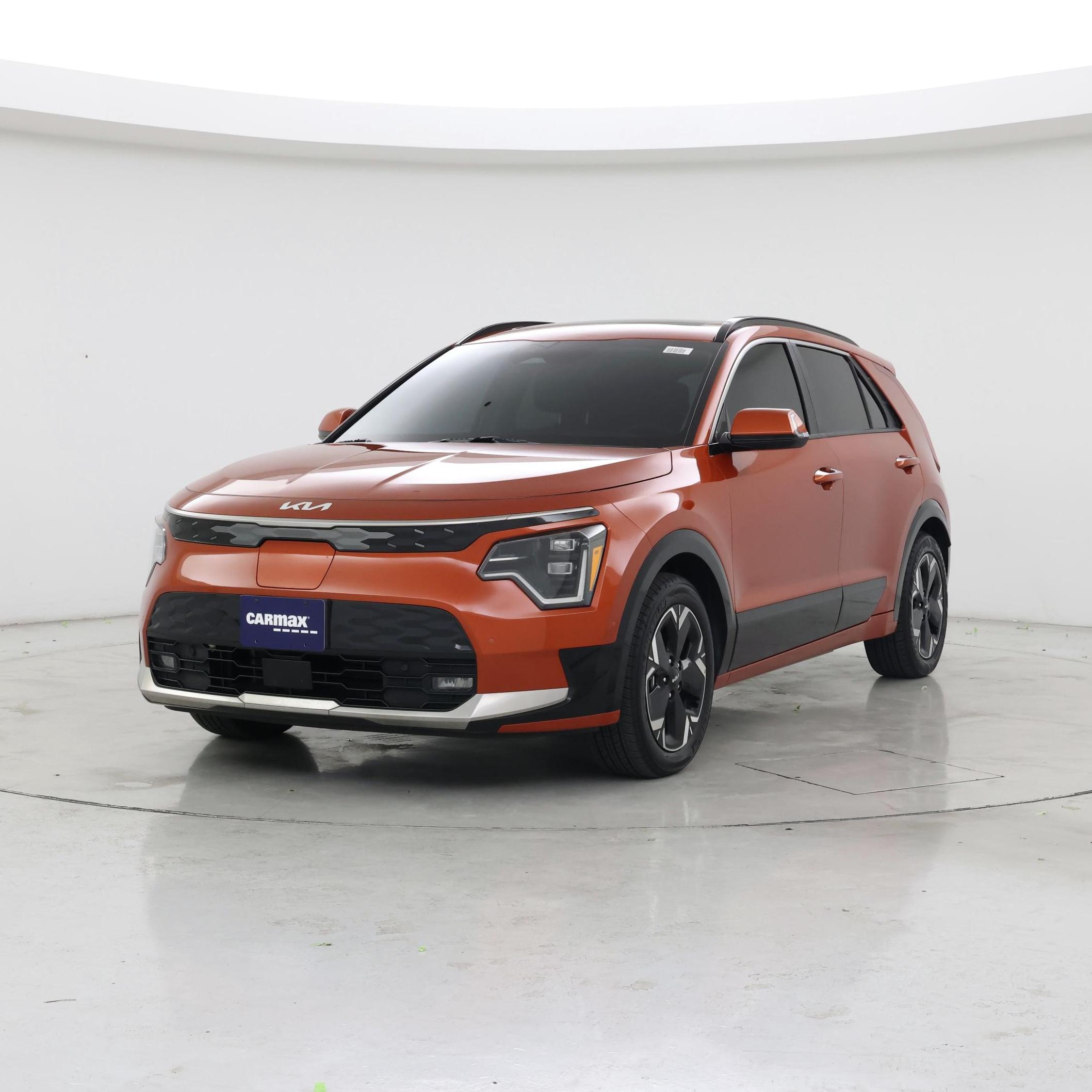 Thumbnail: 2023 Kia Niro - 4