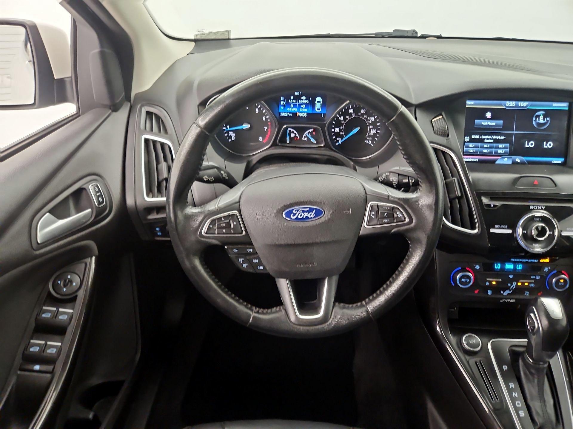 Thumbnail: 2015 Ford Focus - 10