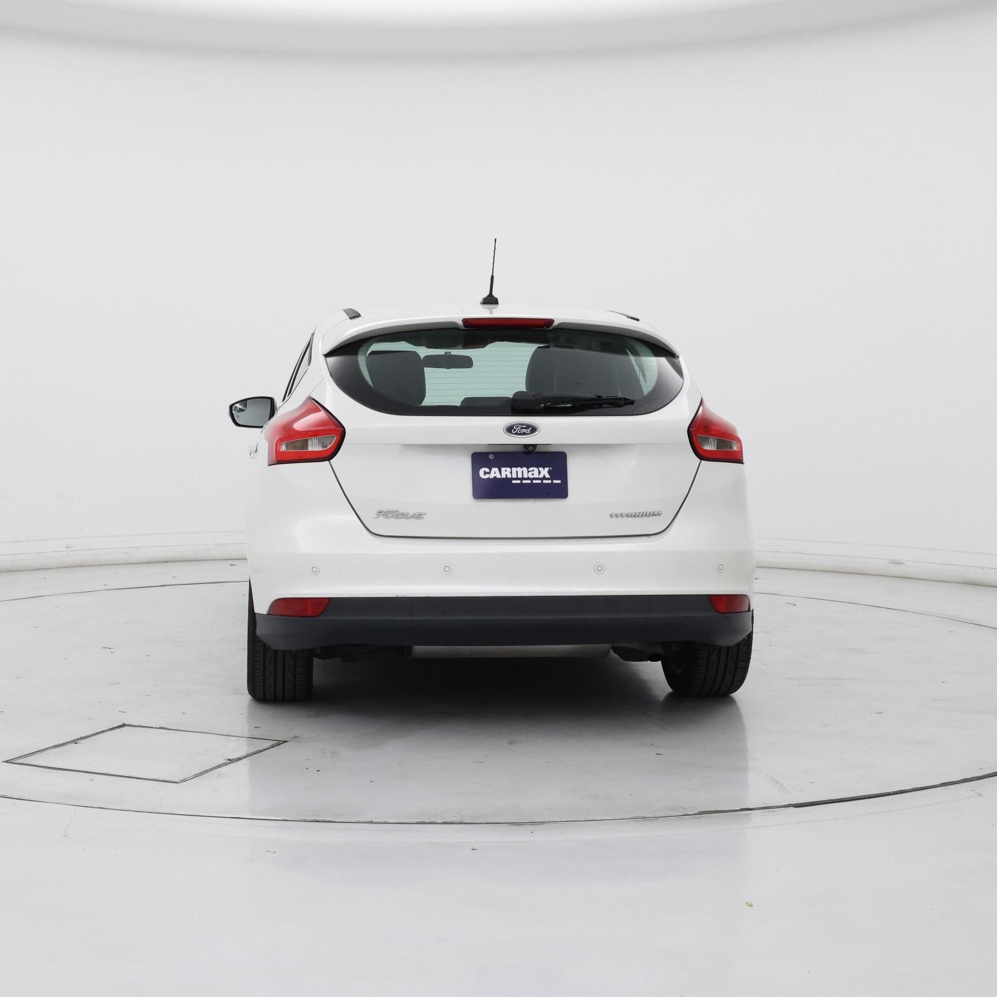 Thumbnail: 2015 Ford Focus - 6