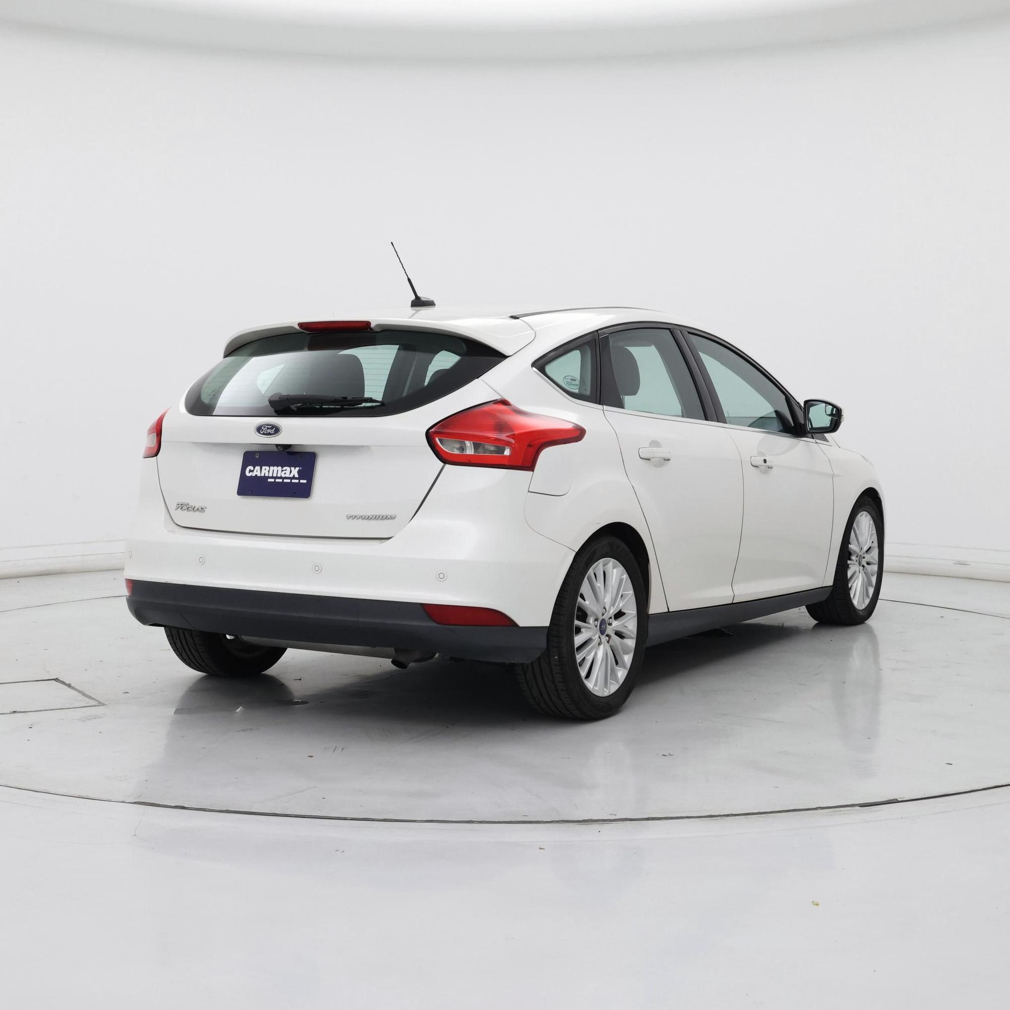 Thumbnail: 2015 Ford Focus - 8