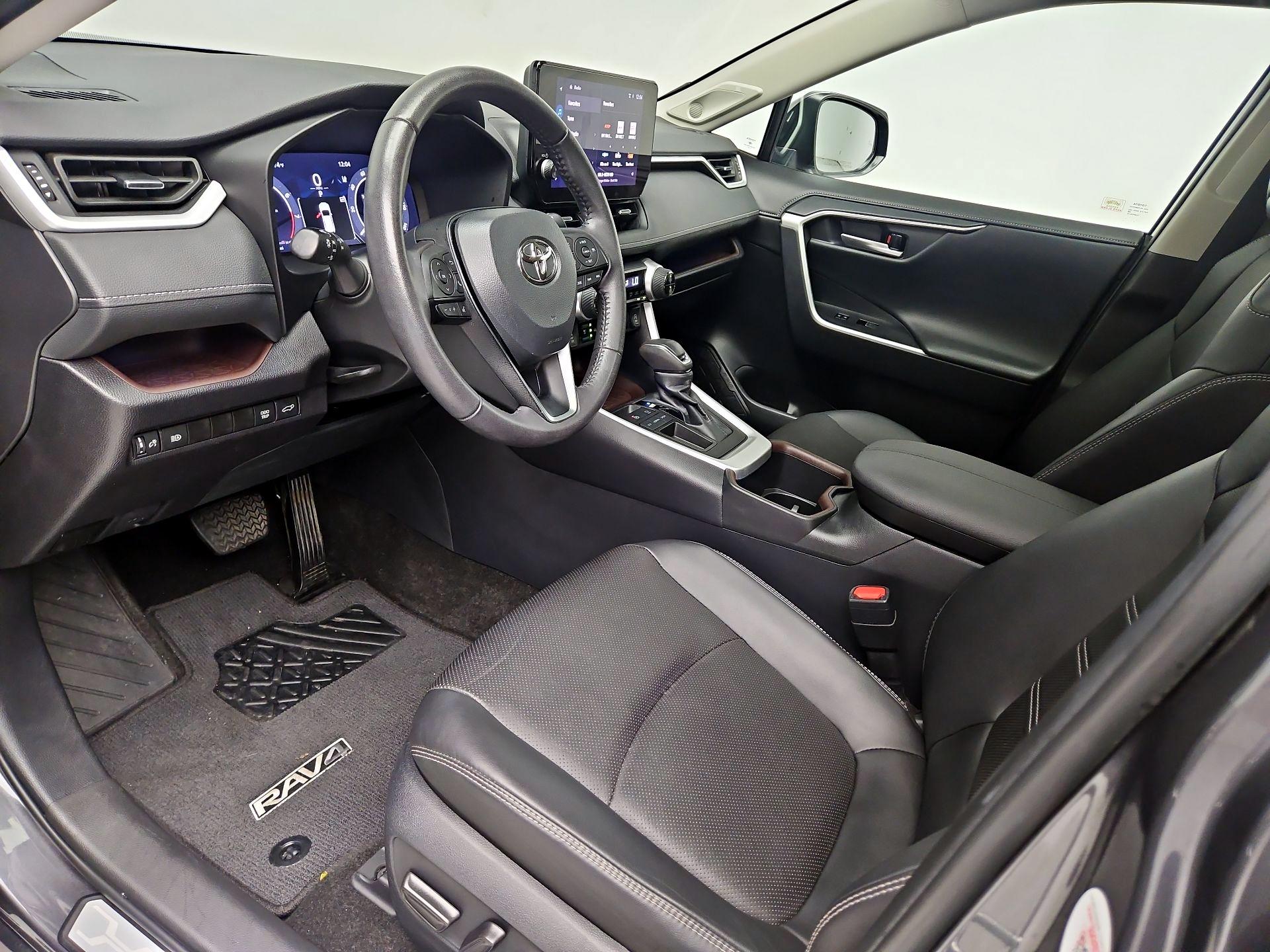 Thumbnail: 2024 Toyota RAV4 - 11