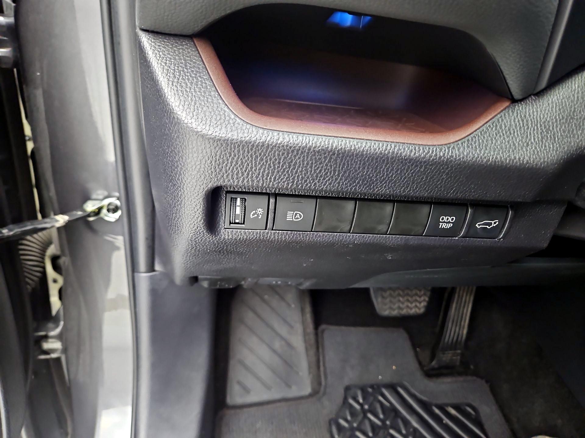 Thumbnail: 2024 Toyota RAV4 - 13