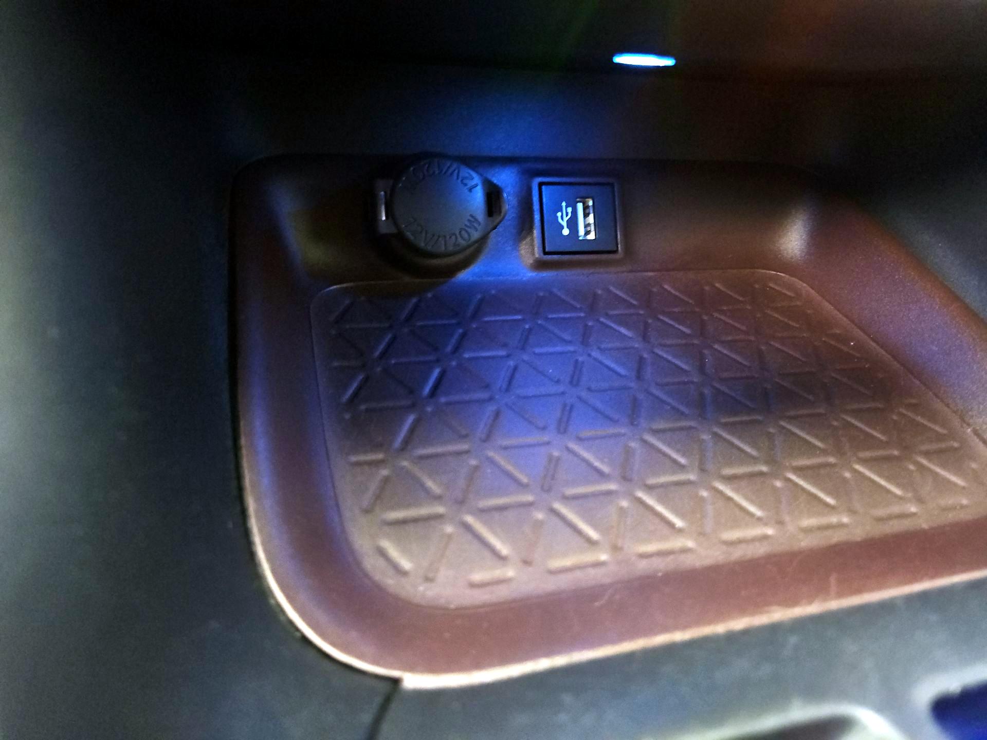 Thumbnail: 2024 Toyota RAV4 - 18