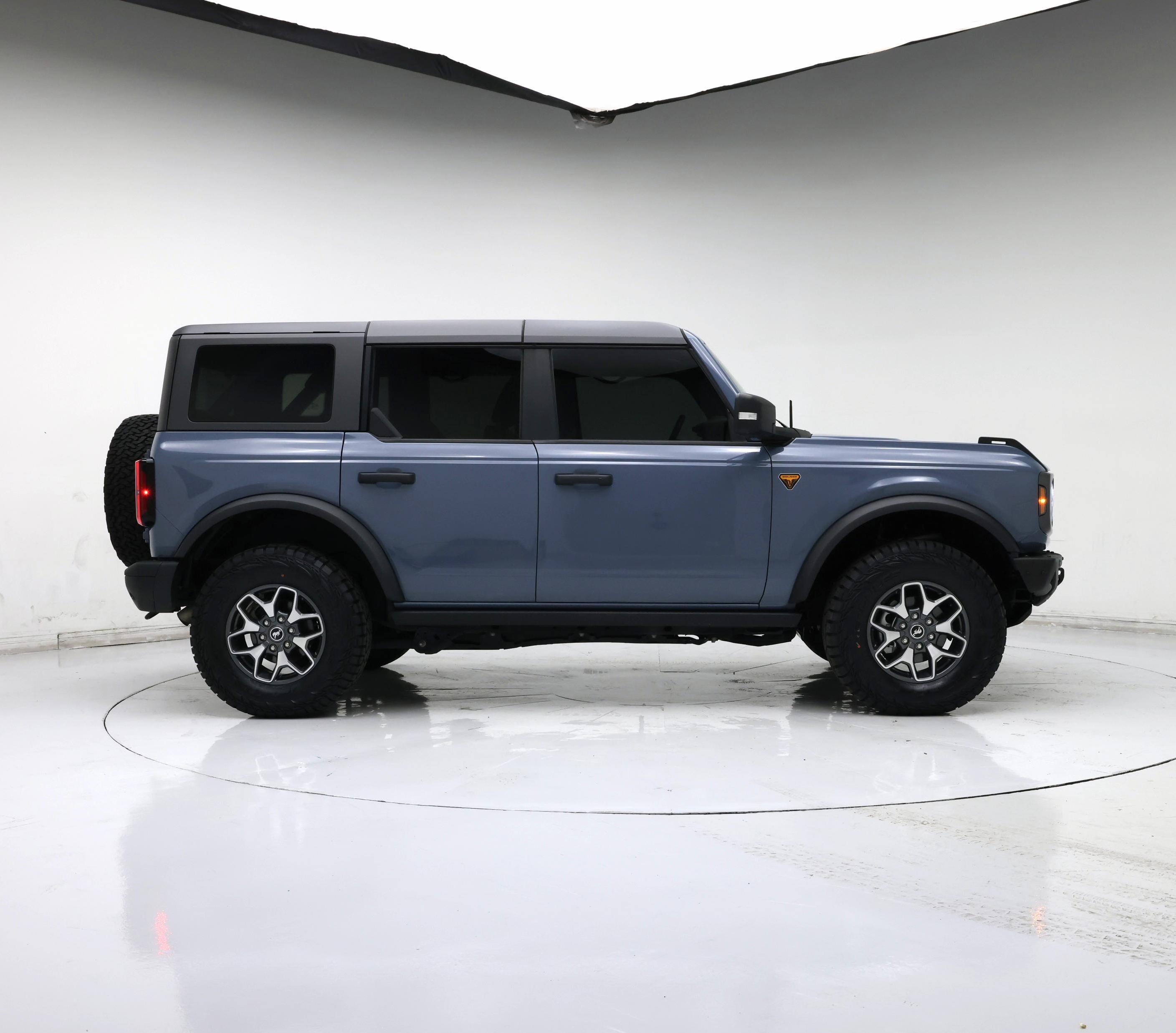 Thumbnail: 2023 Ford Bronco - 7