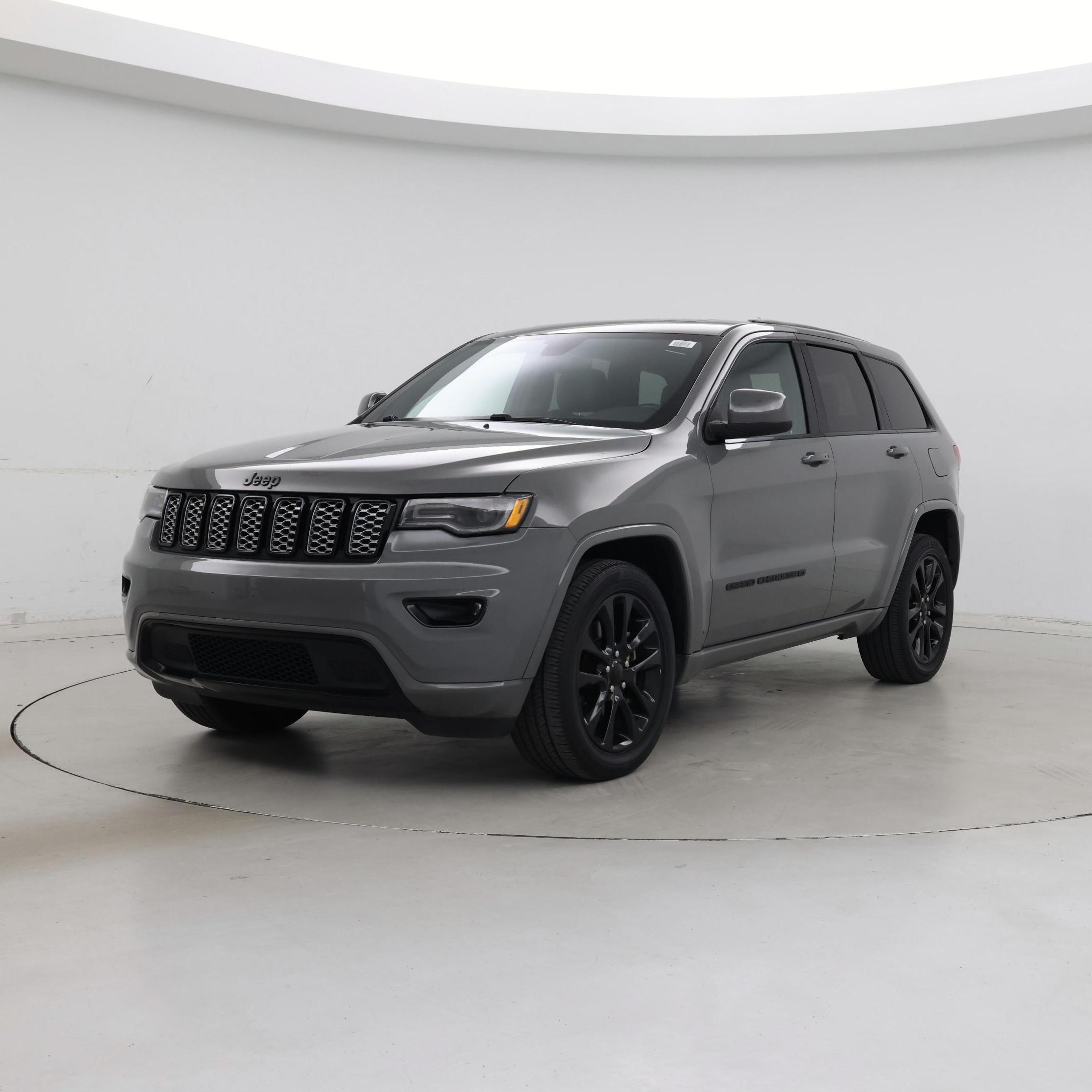 Thumbnail: 2022 Jeep Grand Cherokee - 4
