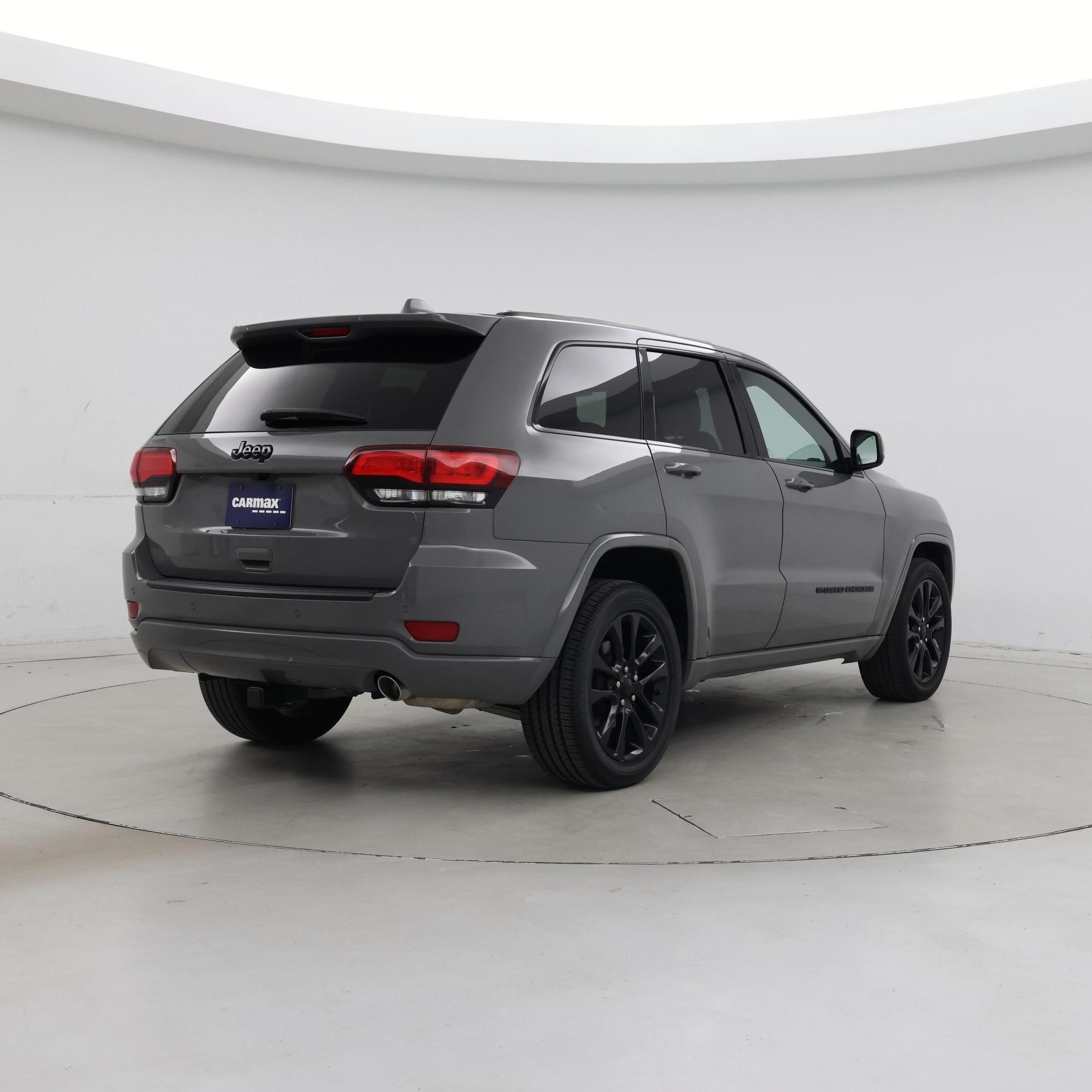 Thumbnail: 2022 Jeep Grand Cherokee - 8