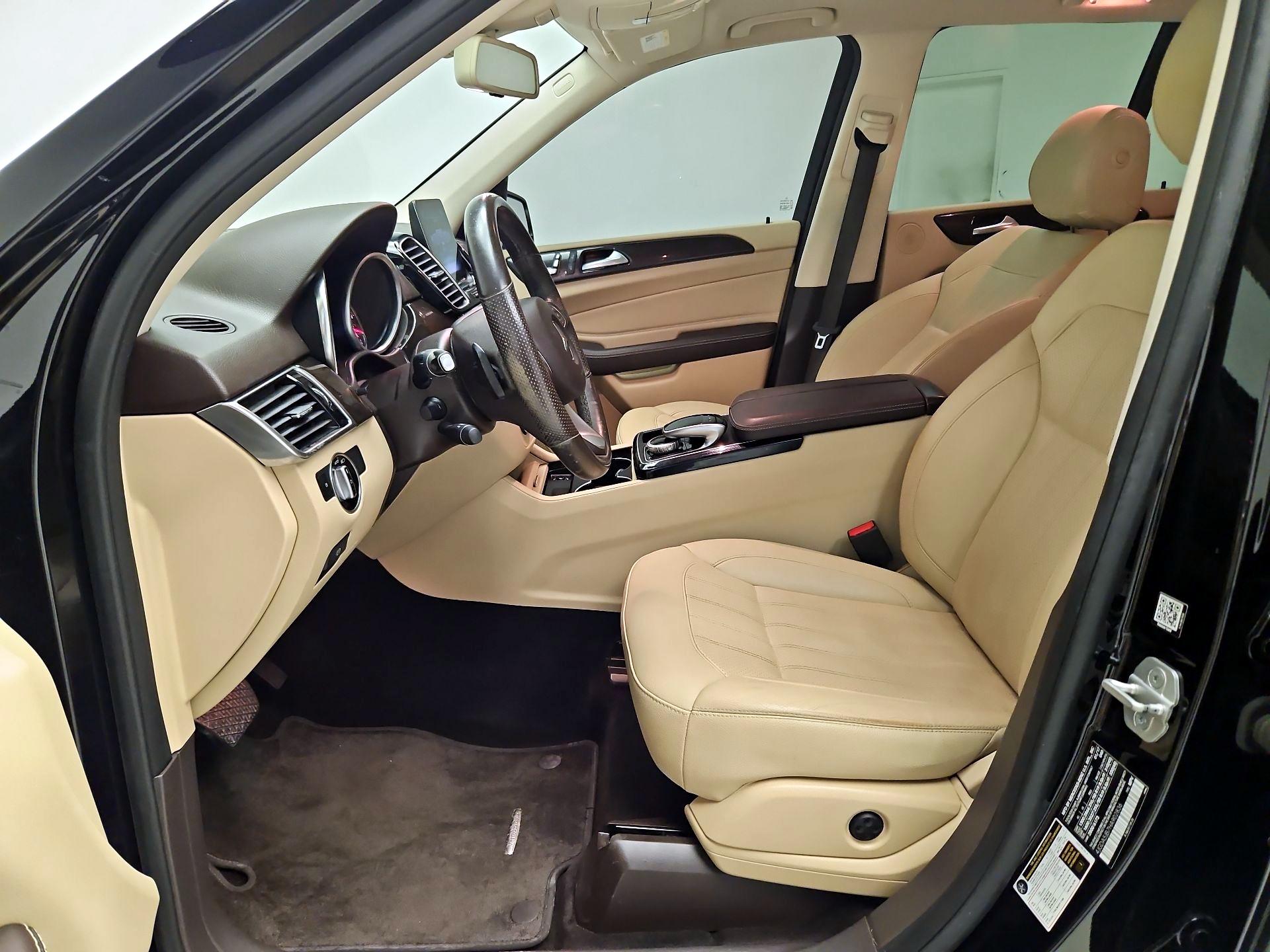 Thumbnail: 2017 Mercedes-Benz GLE - 11
