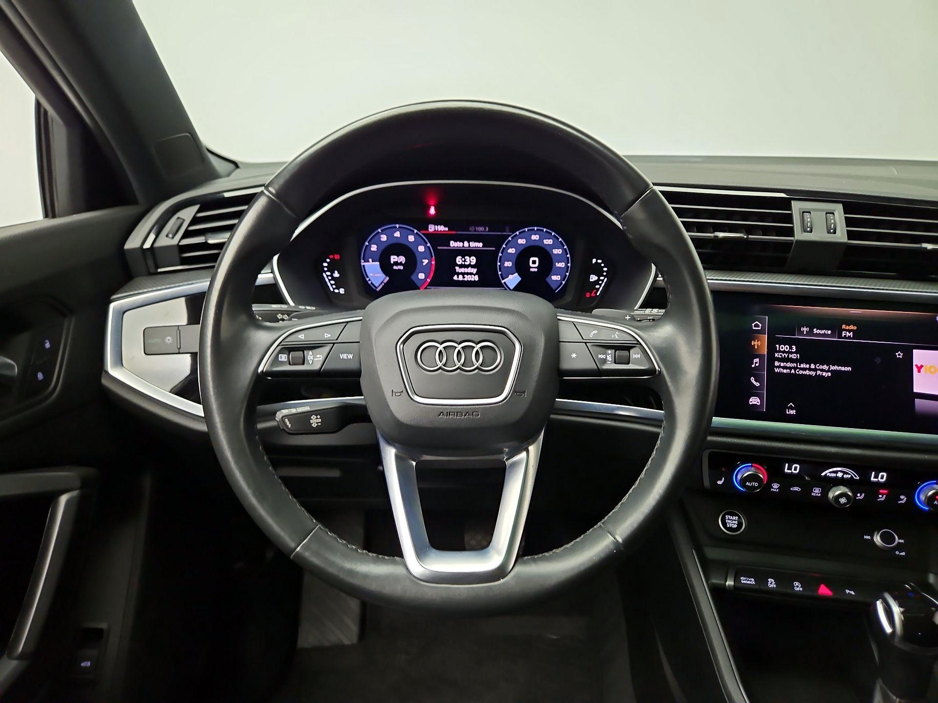 Thumbnail: 2021 Audi Q3 - 10