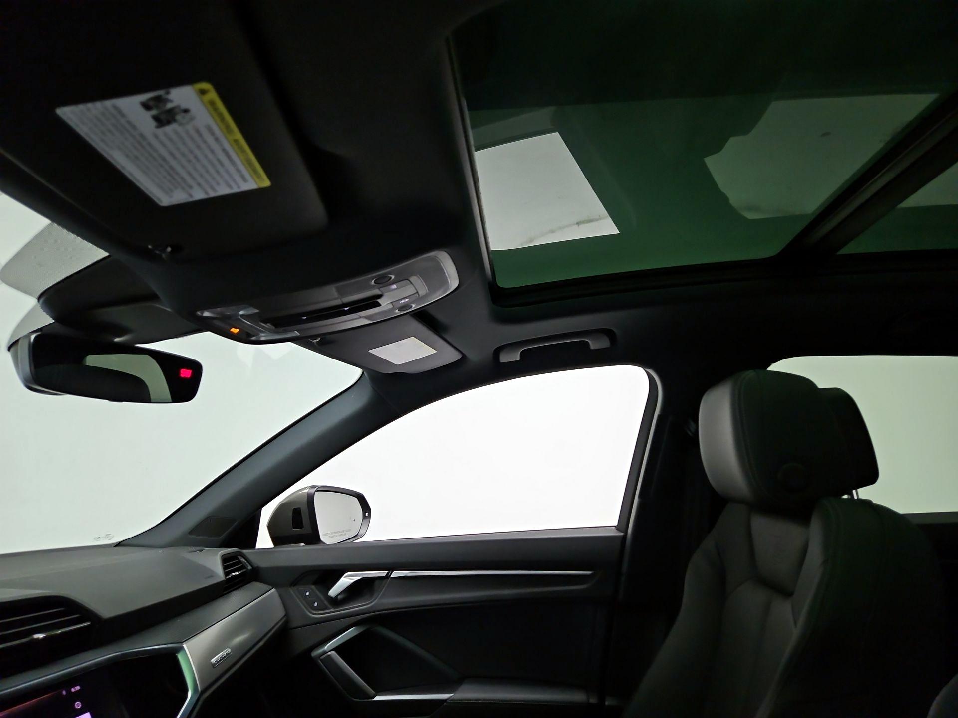 Thumbnail: 2021 Audi Q3 - 19