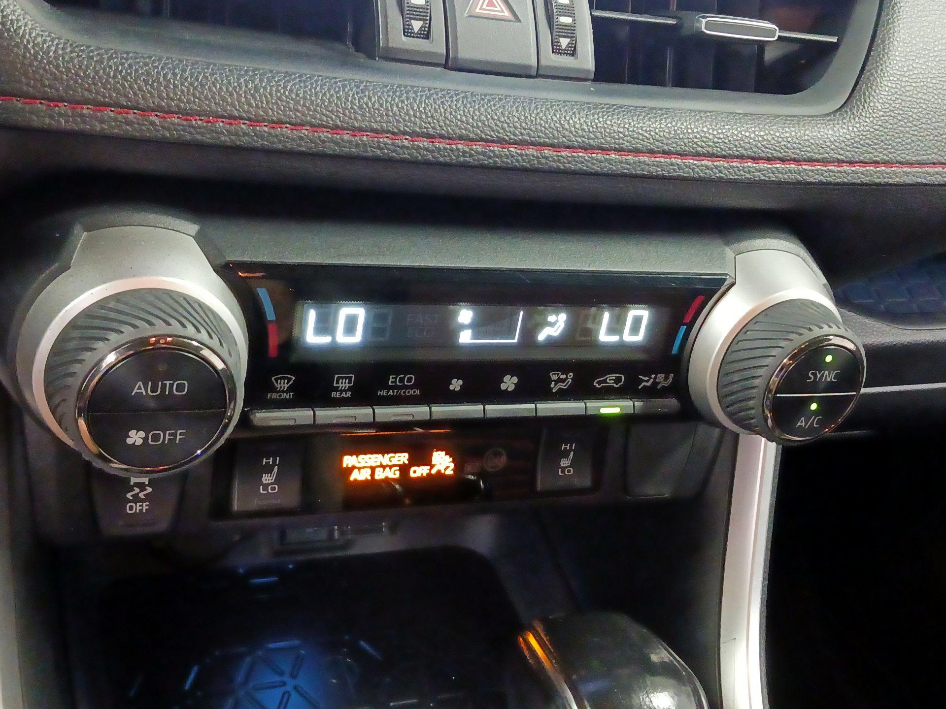 Thumbnail: 2021 Toyota RAV4 - 12