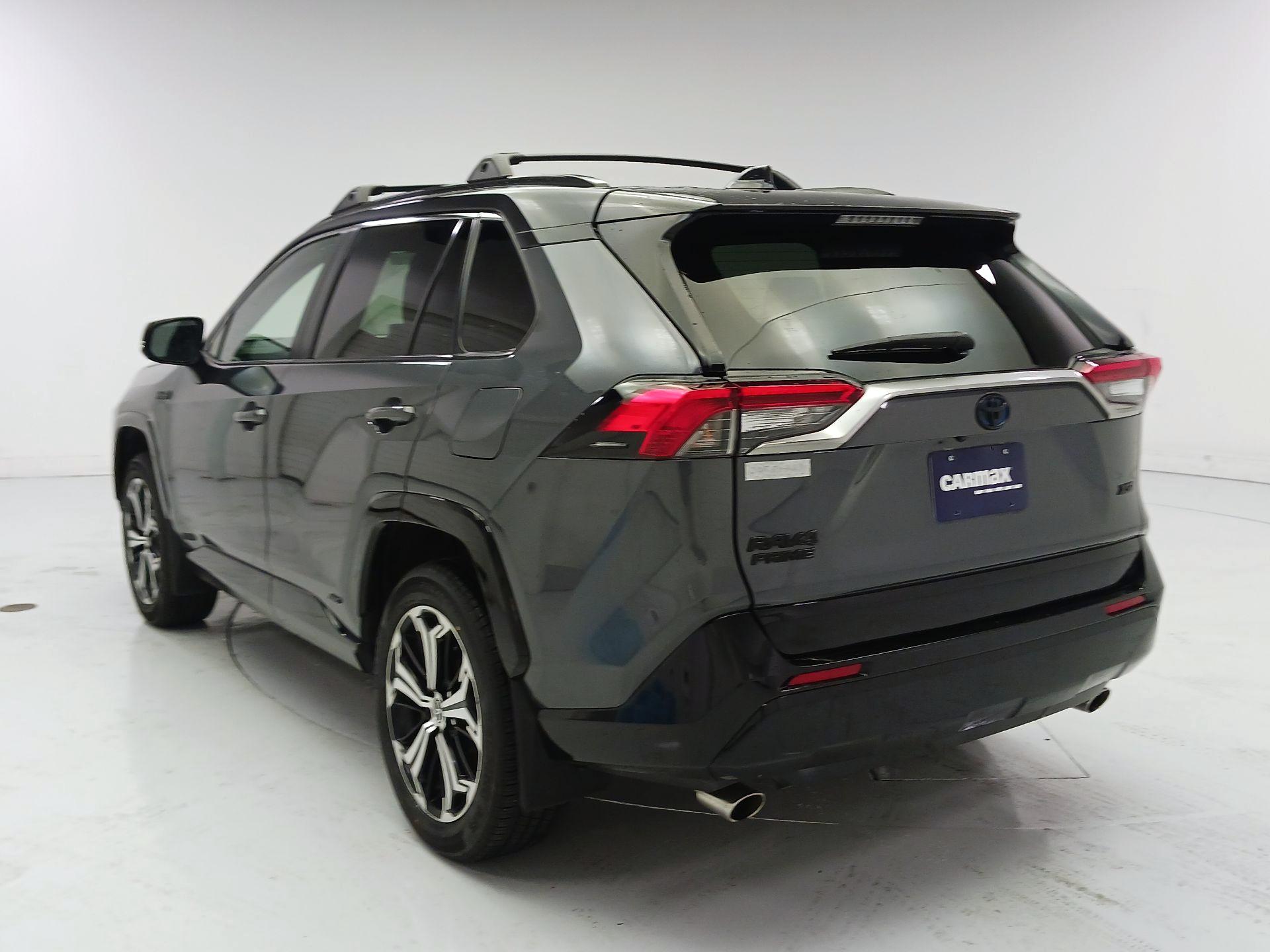 Thumbnail: 2021 Toyota RAV4 - 7