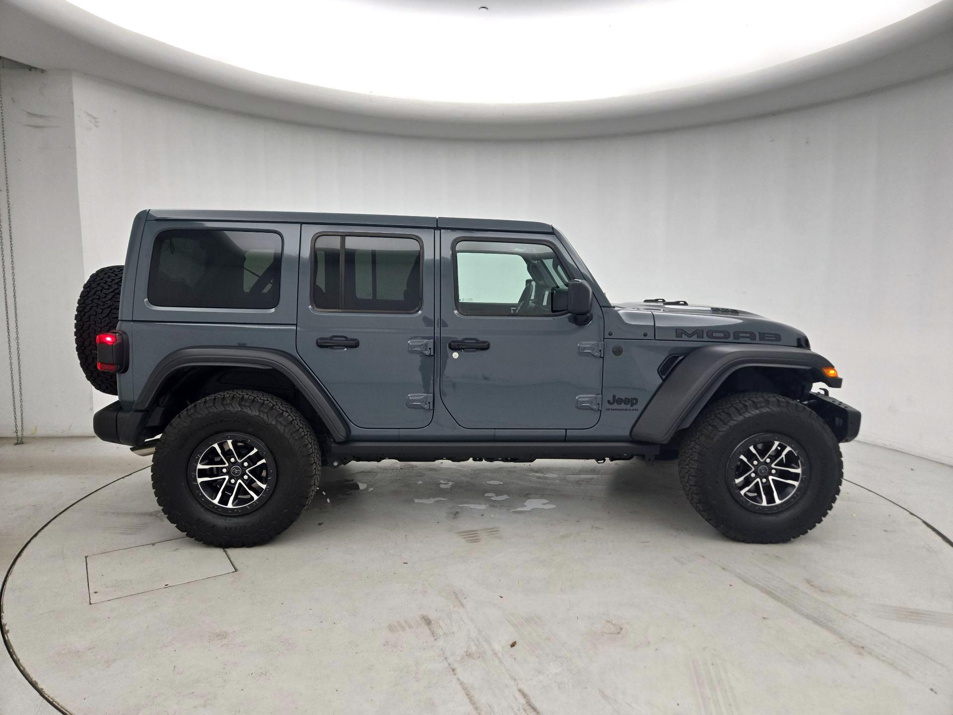 Thumbnail: 2026 Jeep Wrangler - 4