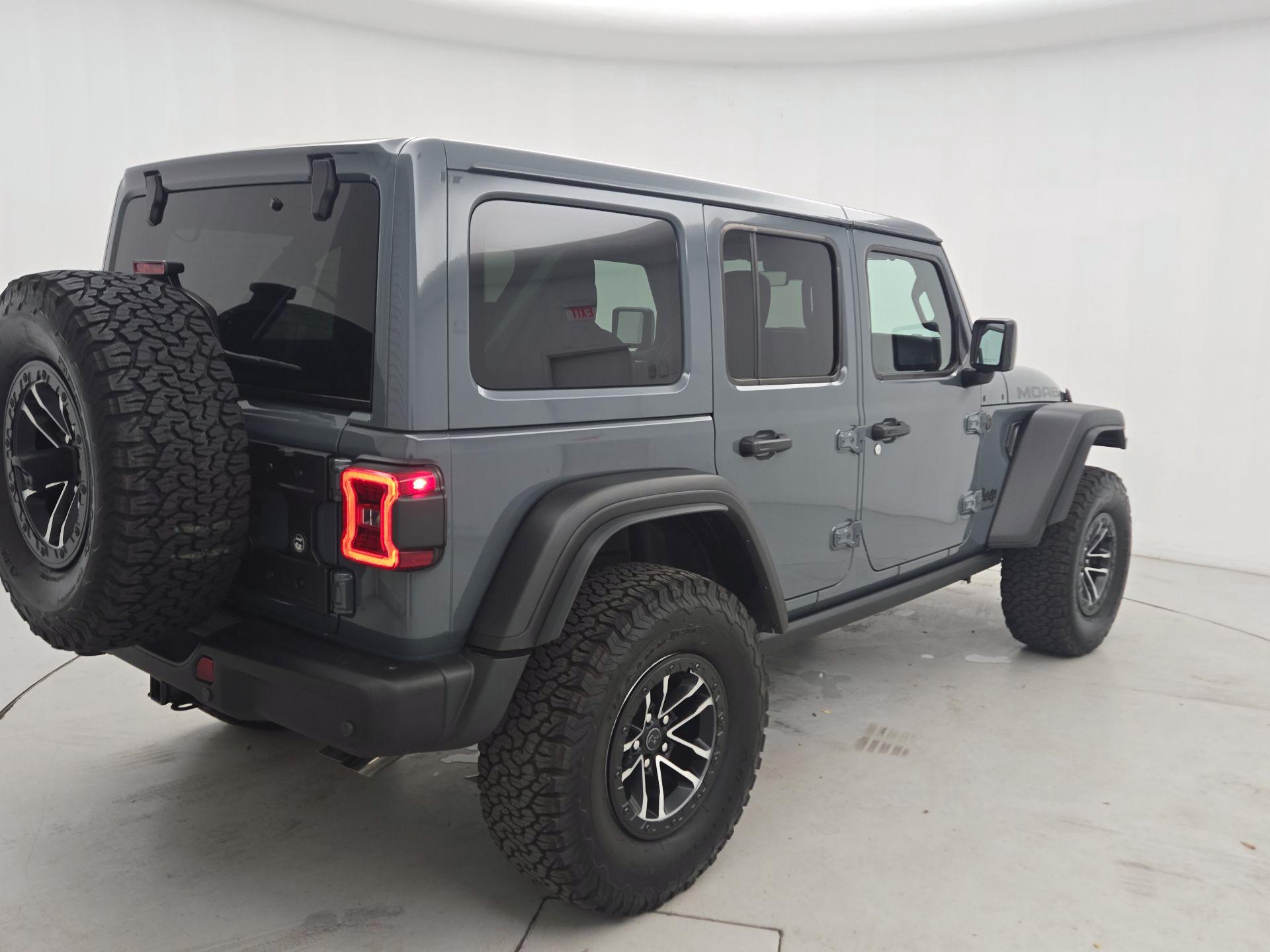 Thumbnail: 2026 Jeep Wrangler - 5