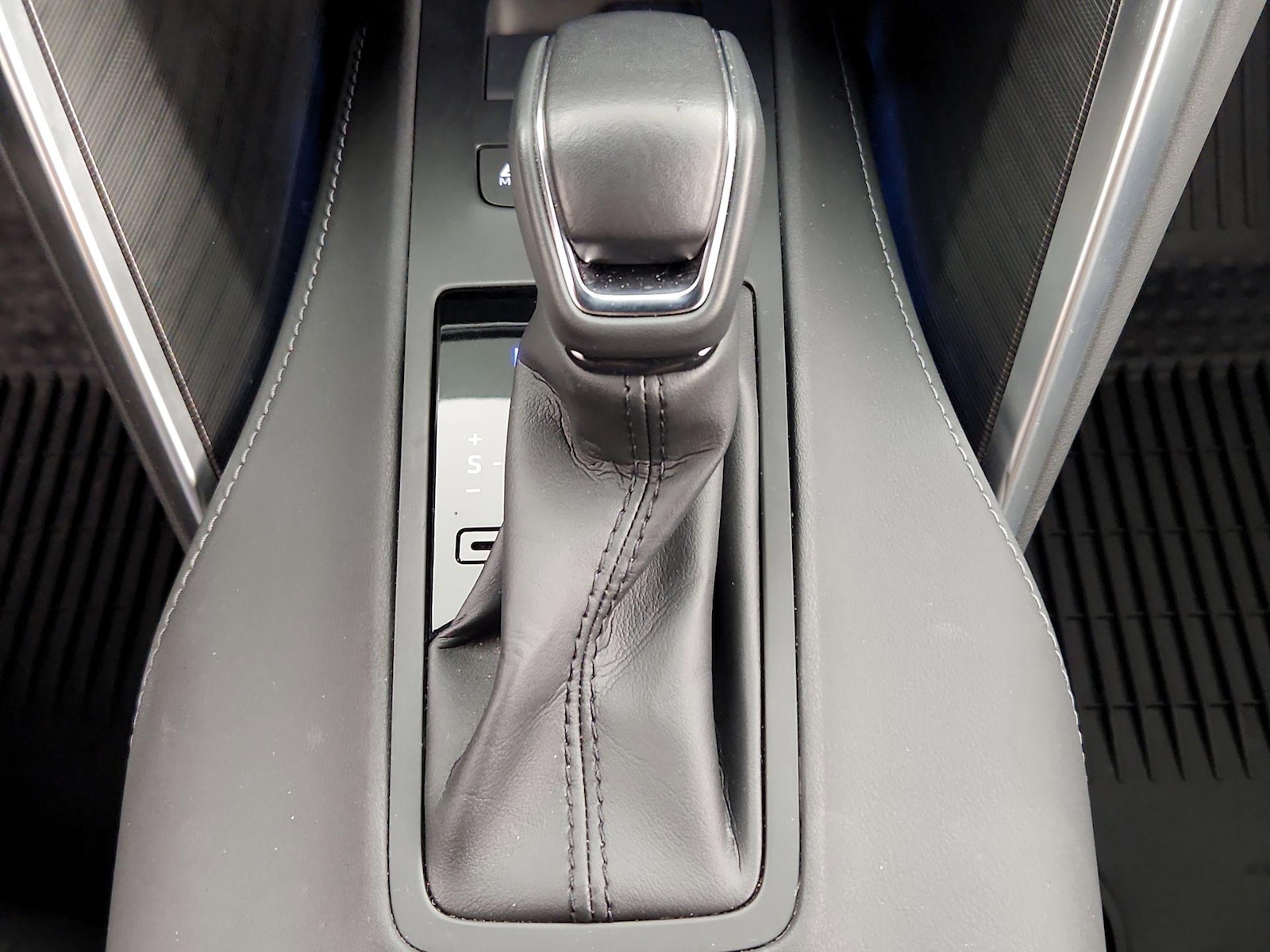 2023 Toyota Venza XLE - Photo 18