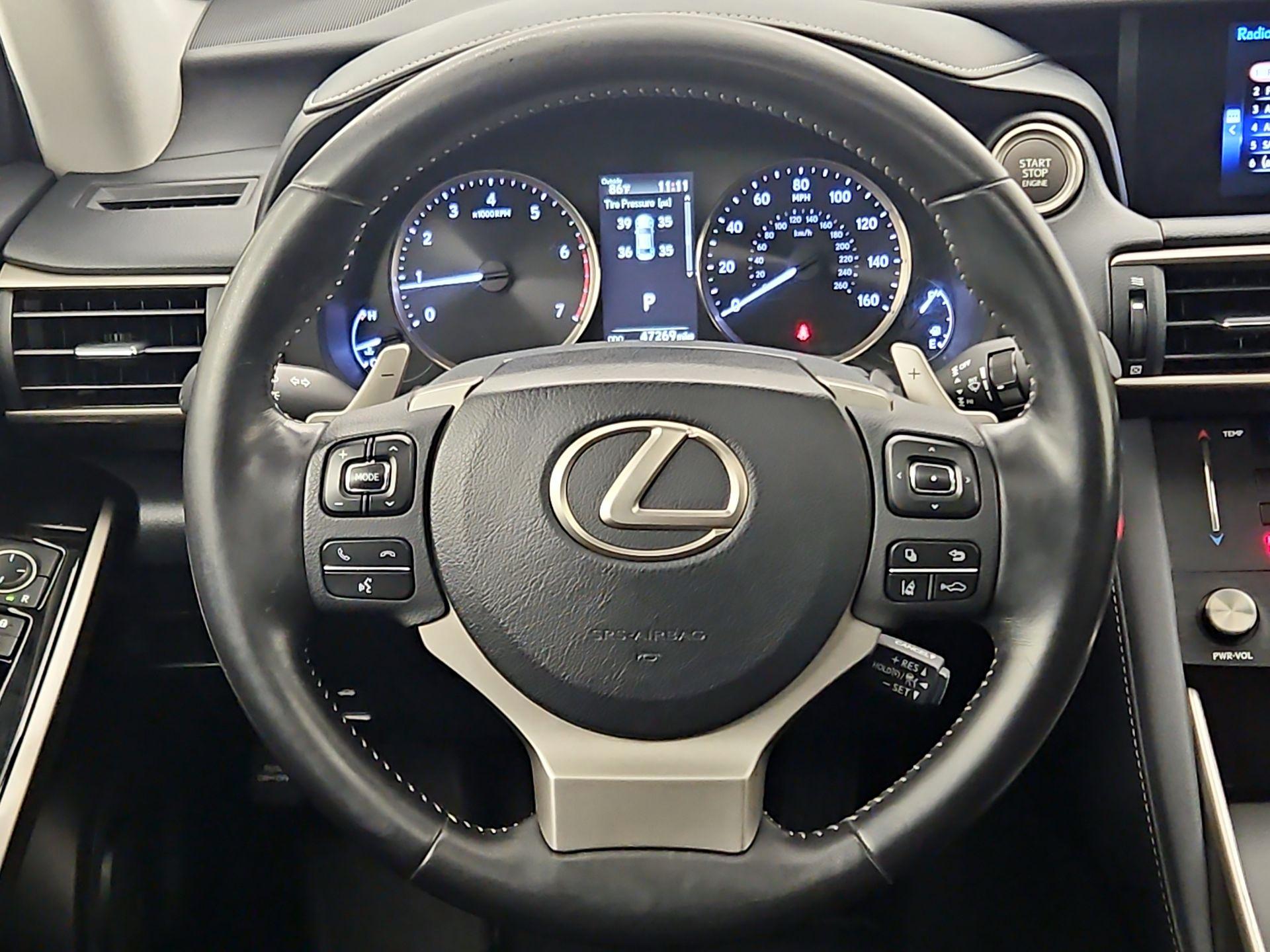 Thumbnail: 2018 Lexus IS - 10