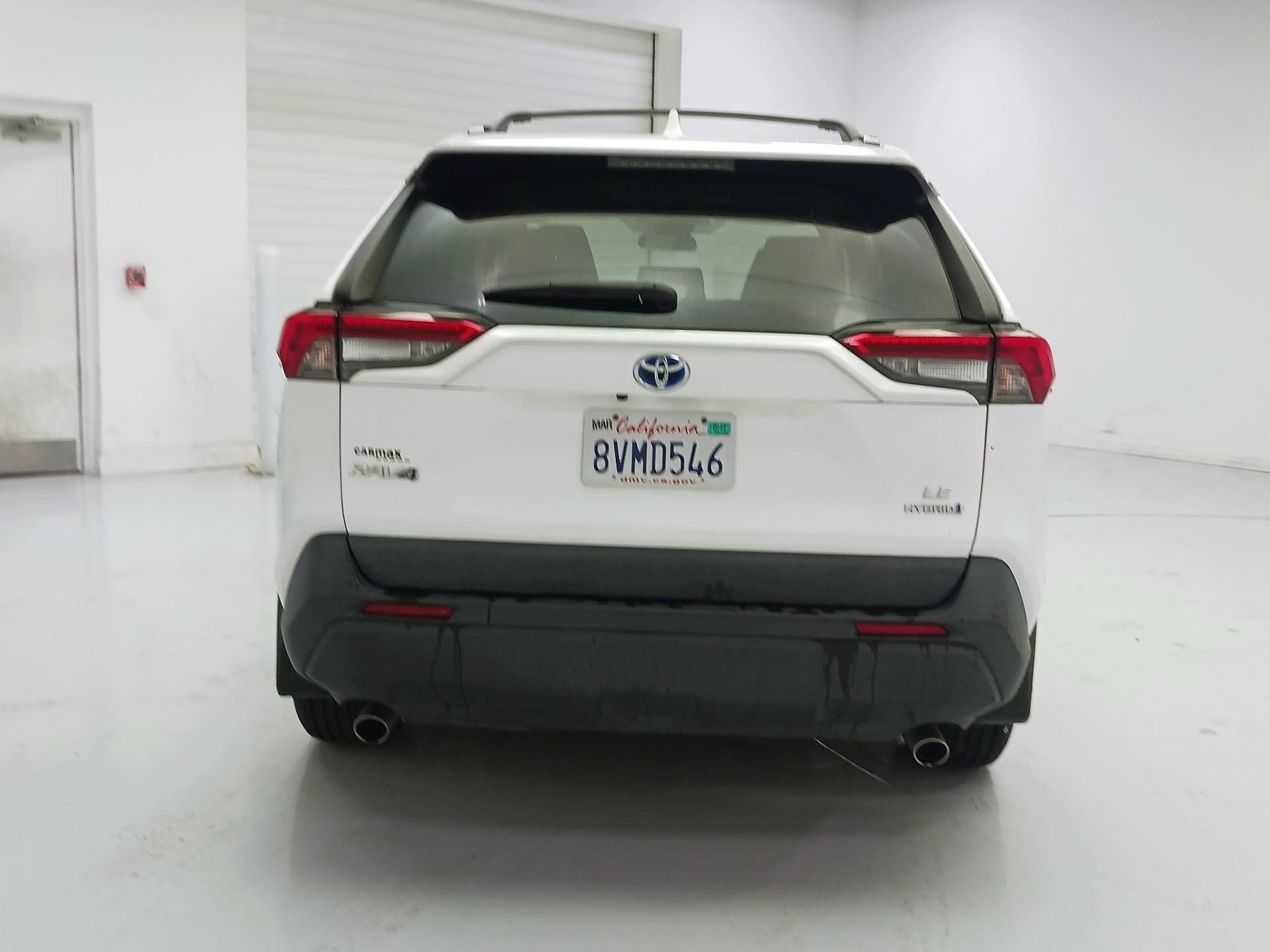Thumbnail: 2021 Toyota RAV4 - 6