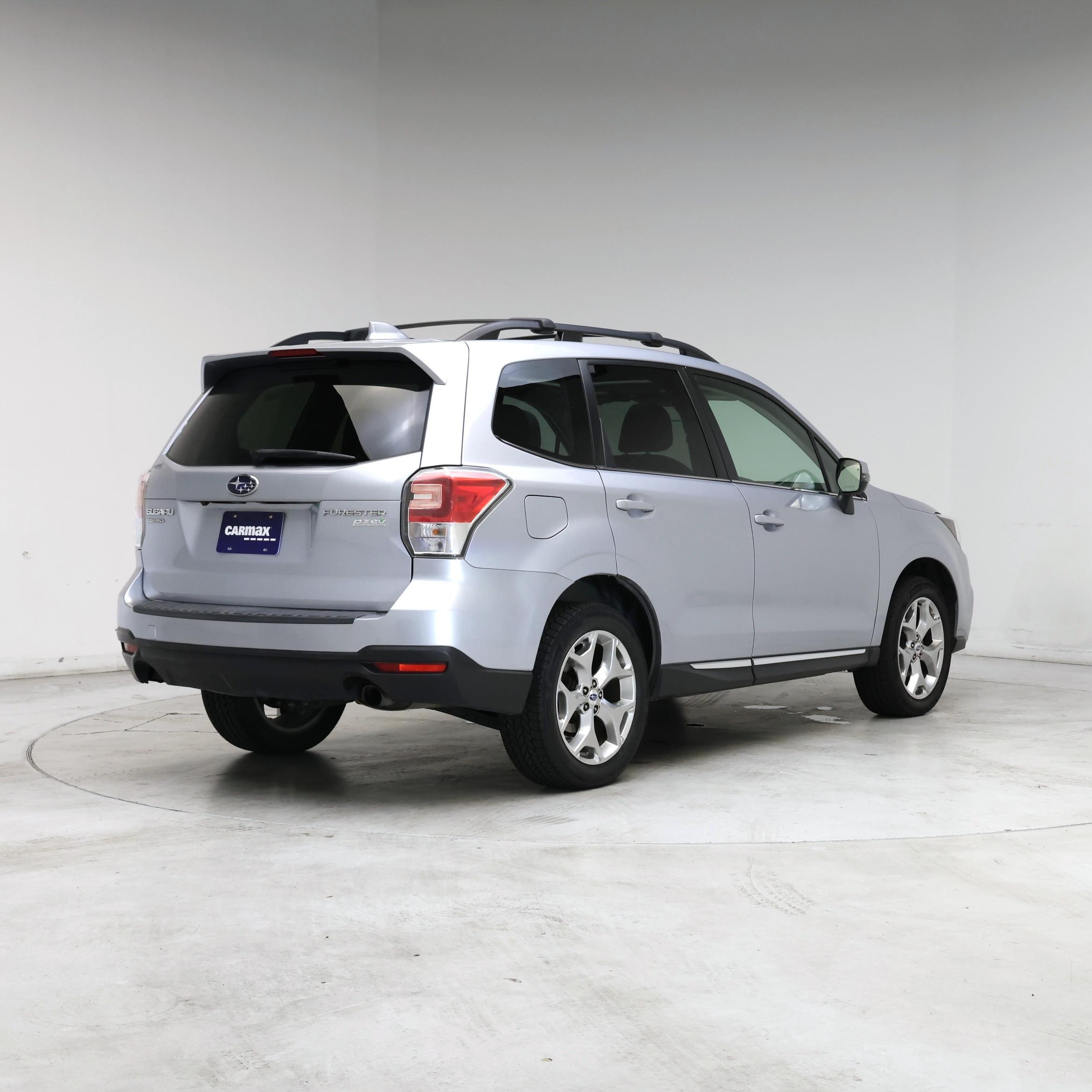 Thumbnail: 2017 Subaru Forester - 8