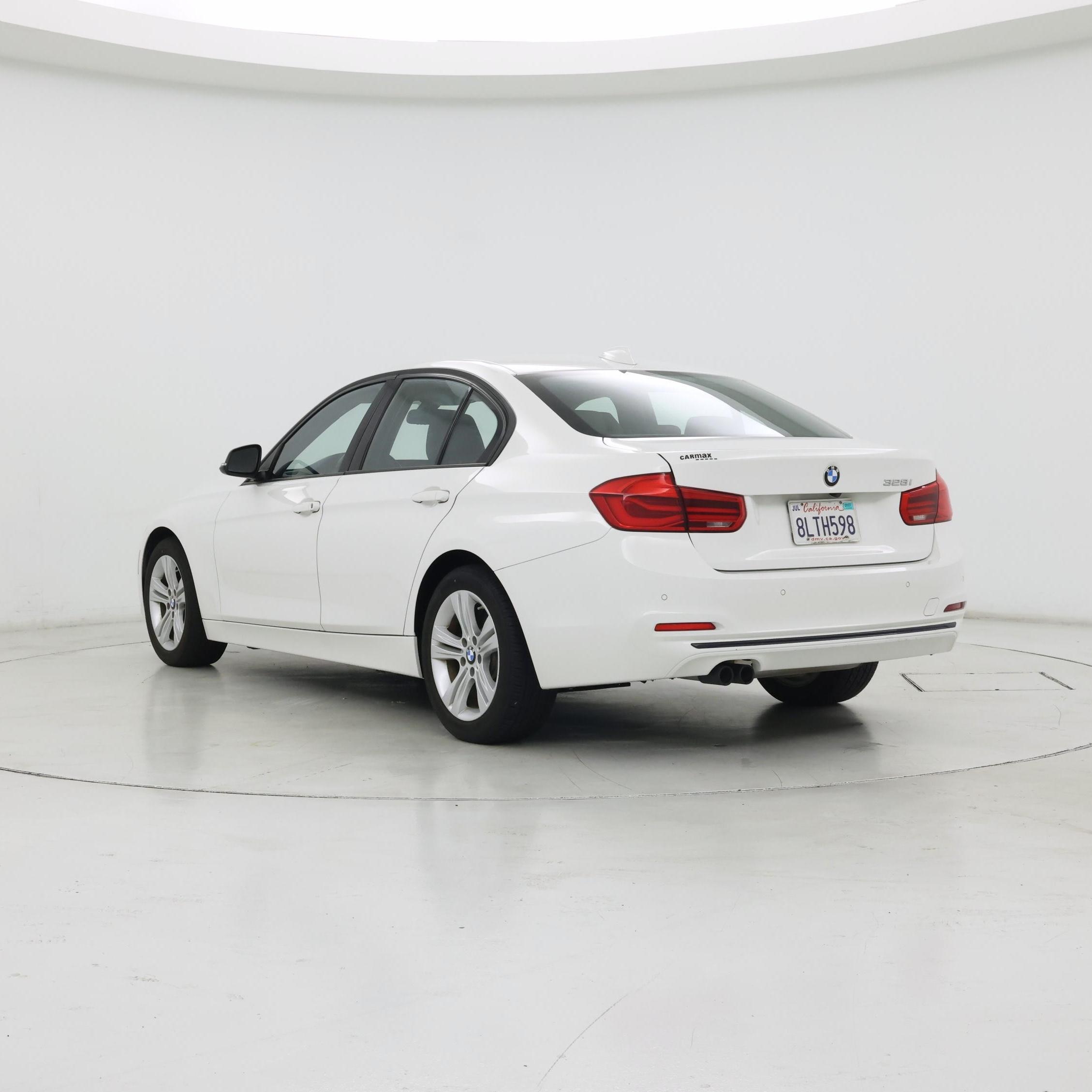 Thumbnail: 2016 BMW 3 Series - 2